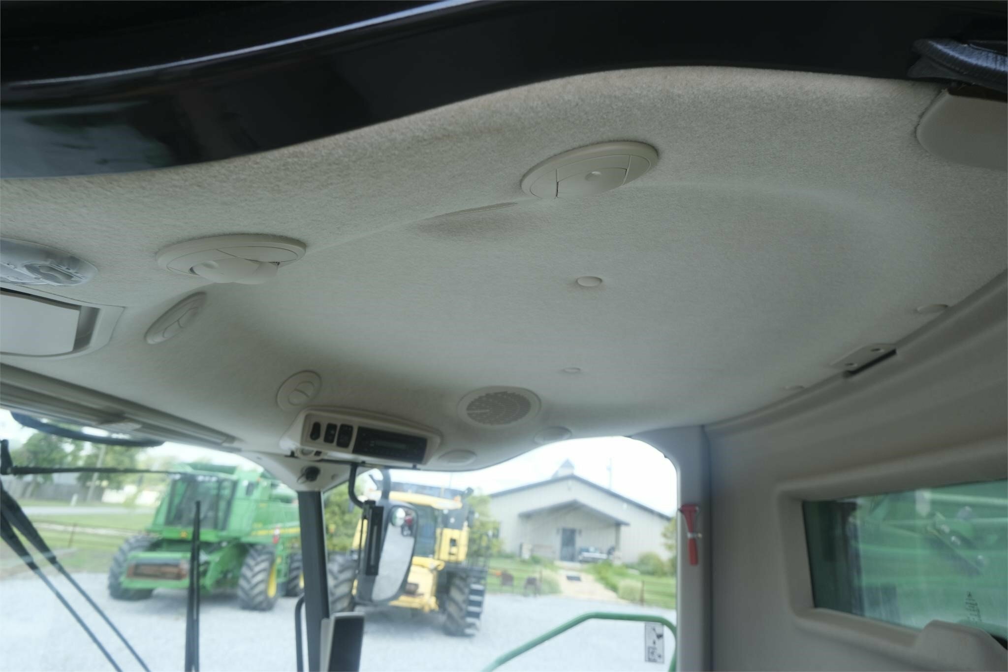 2013 John Deere S680 Combine