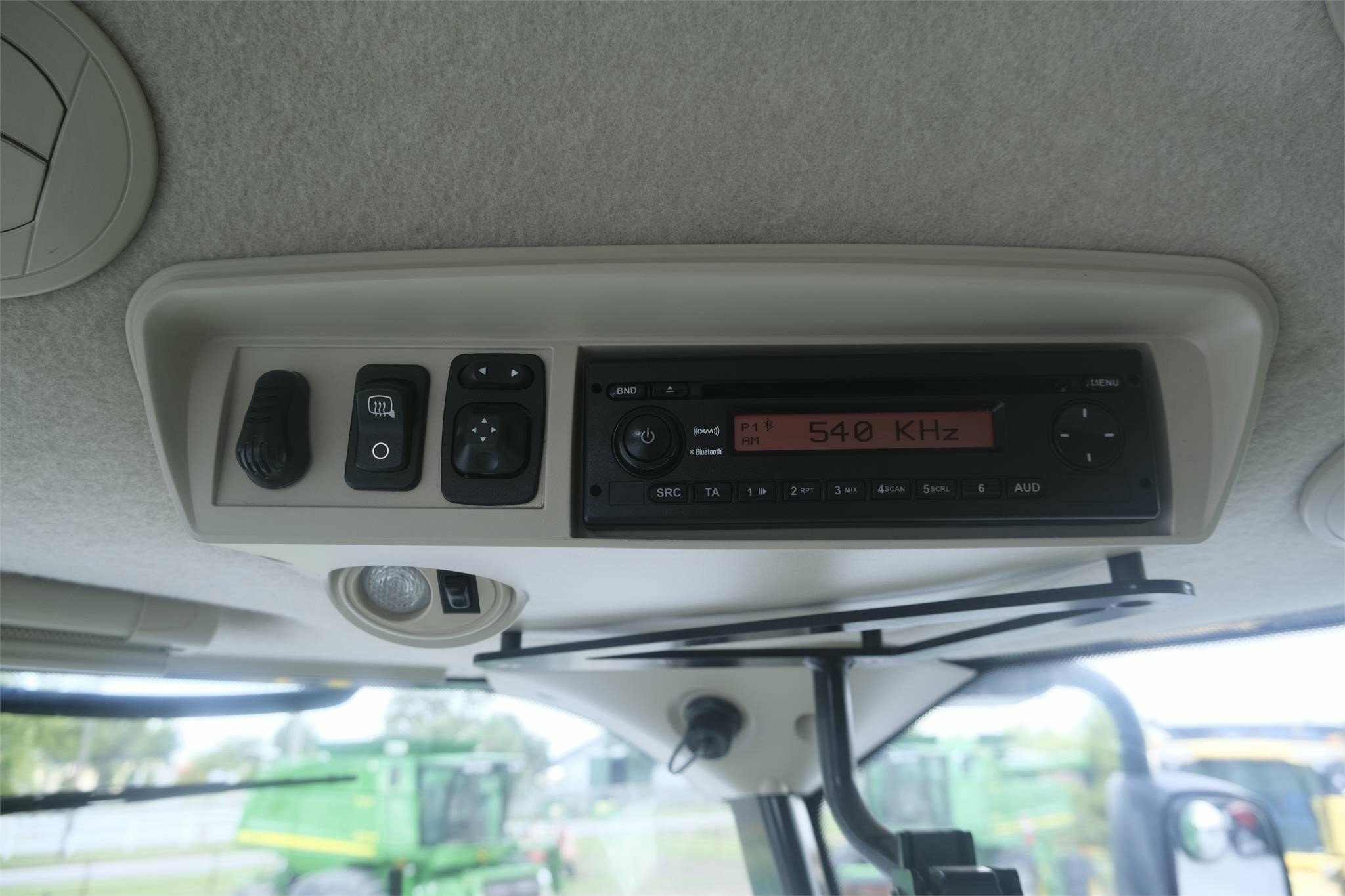 2013 John Deere S680 Combine