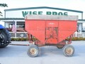  Farm King 250 Gravity Wagon