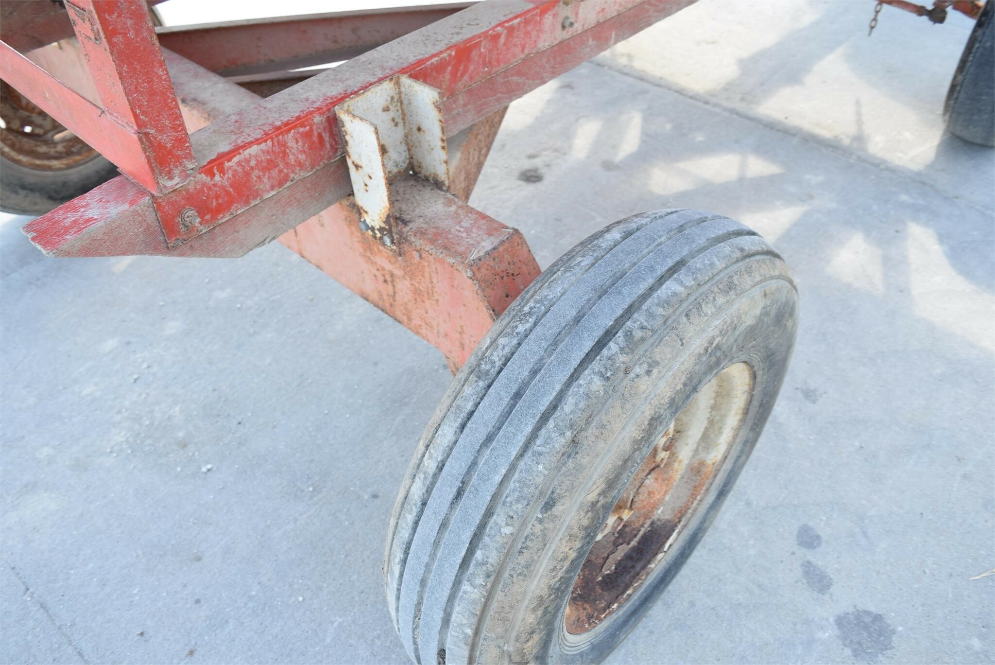  Farm King 250 Gravity Wagon