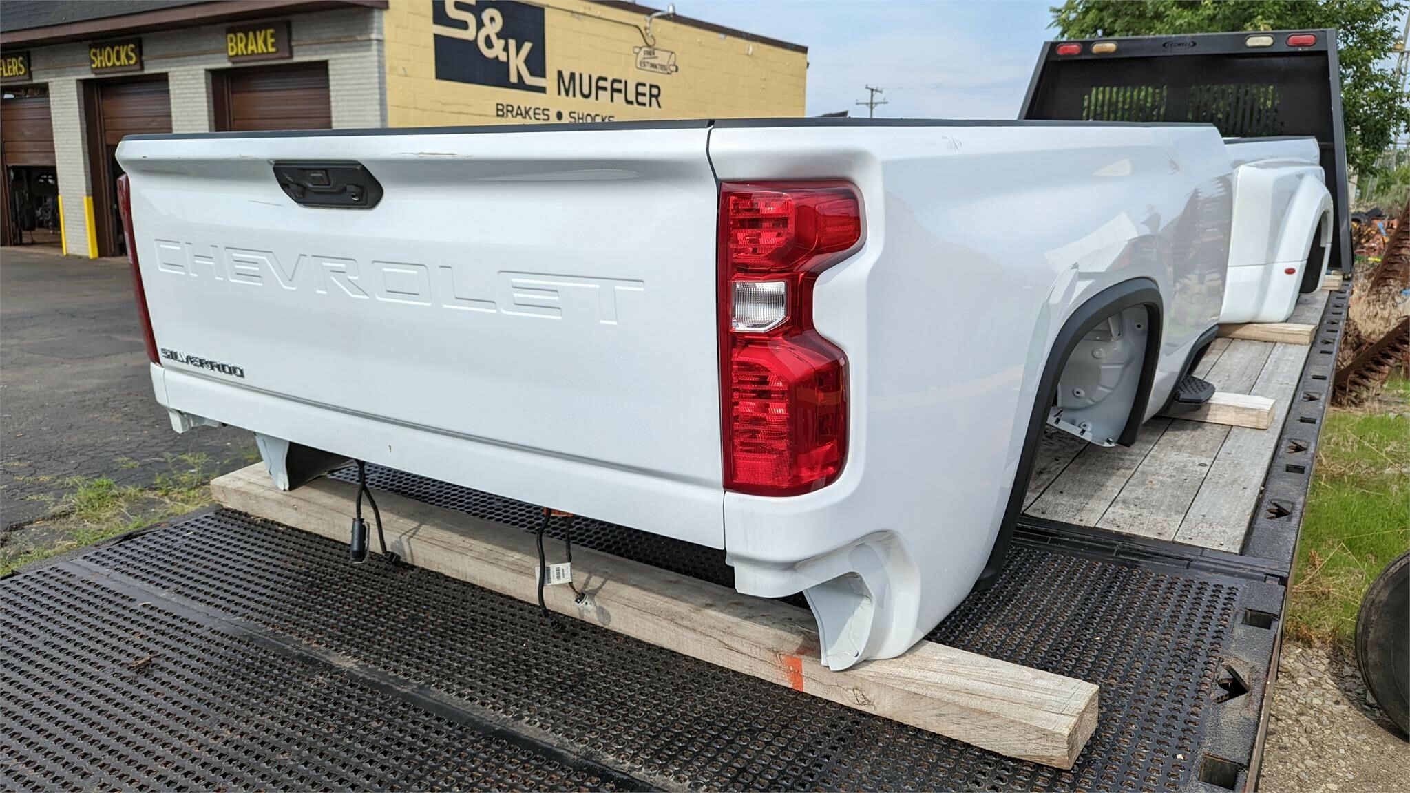 Chevrolet Truck Bed Truck Bed 2,900 Machinery Pete