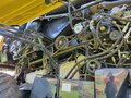 2015 New Holland CR7.90 Combine