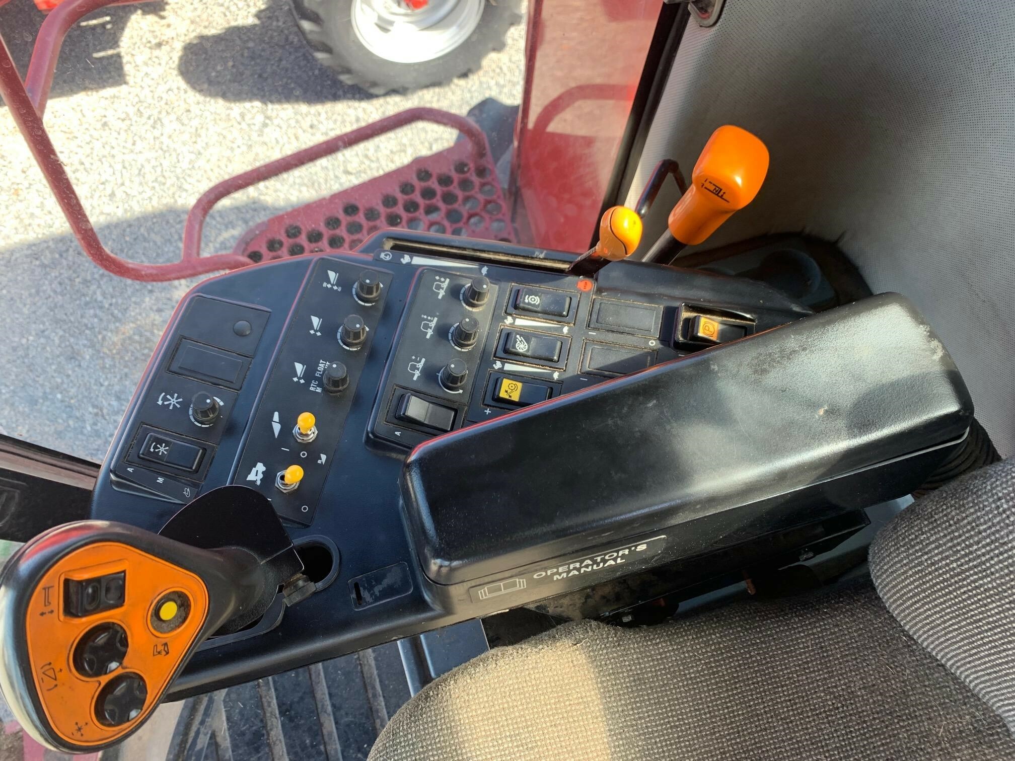  Case IH 2166 Combine