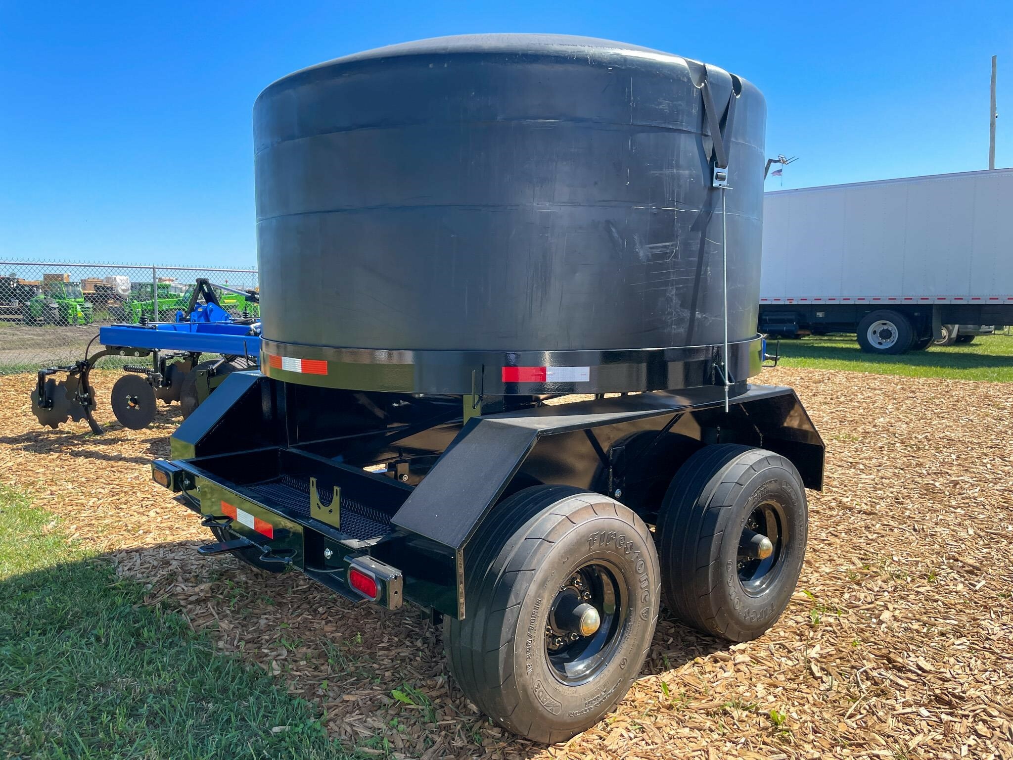 2025 Dalton Ag Products MC SINGLE Tank