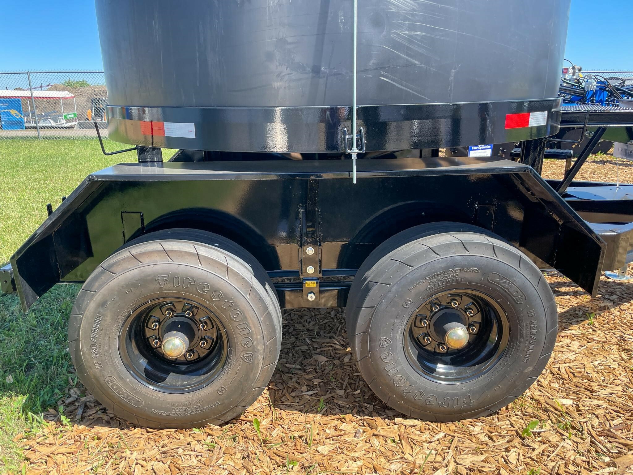 2025 Dalton Ag Products MC SINGLE Tank