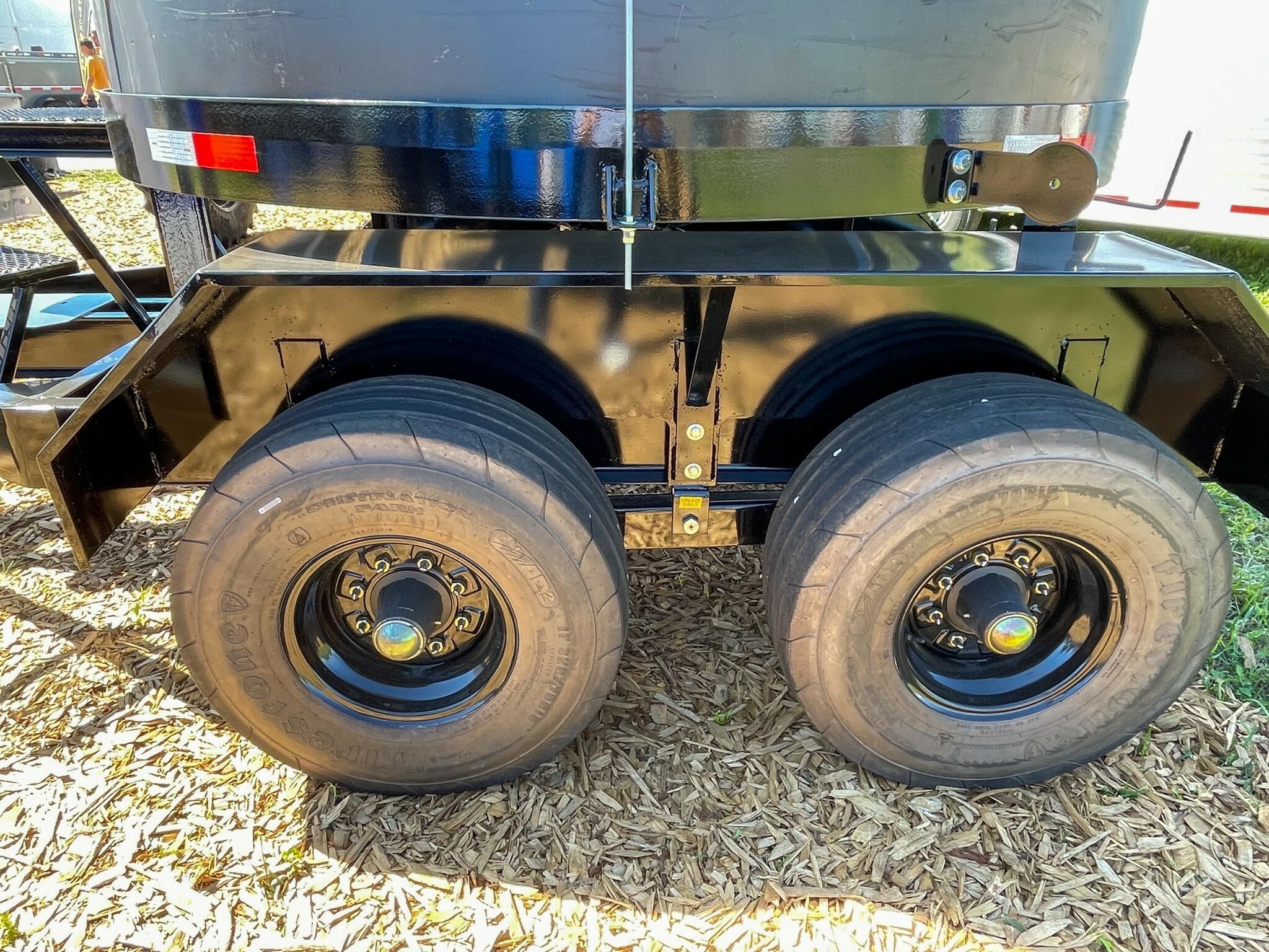 2025 Dalton Ag Products MC SINGLE Tank