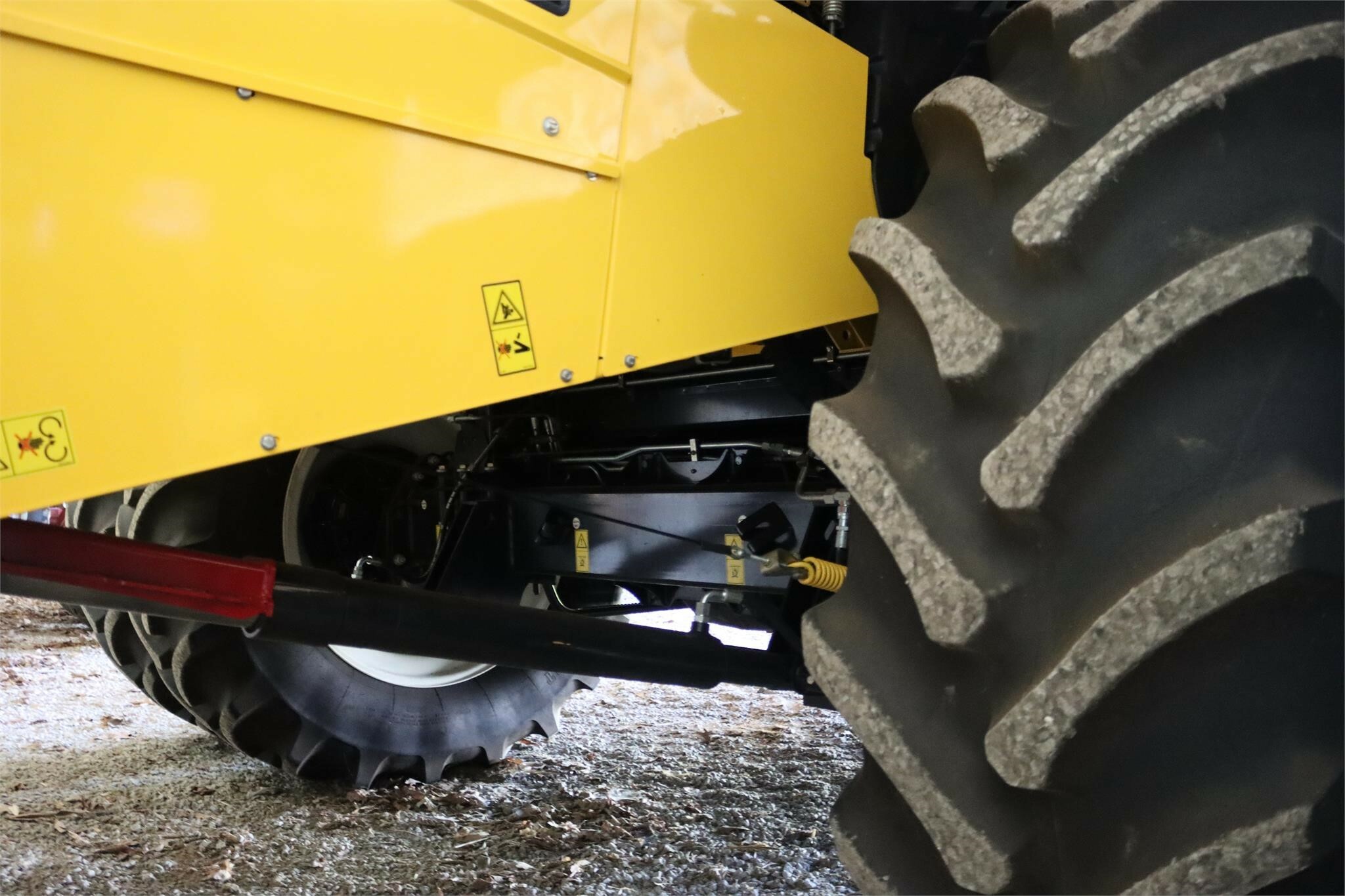 2020 New Holland CR8.90 Combine