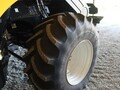 2020 New Holland CR8.90 Combine
