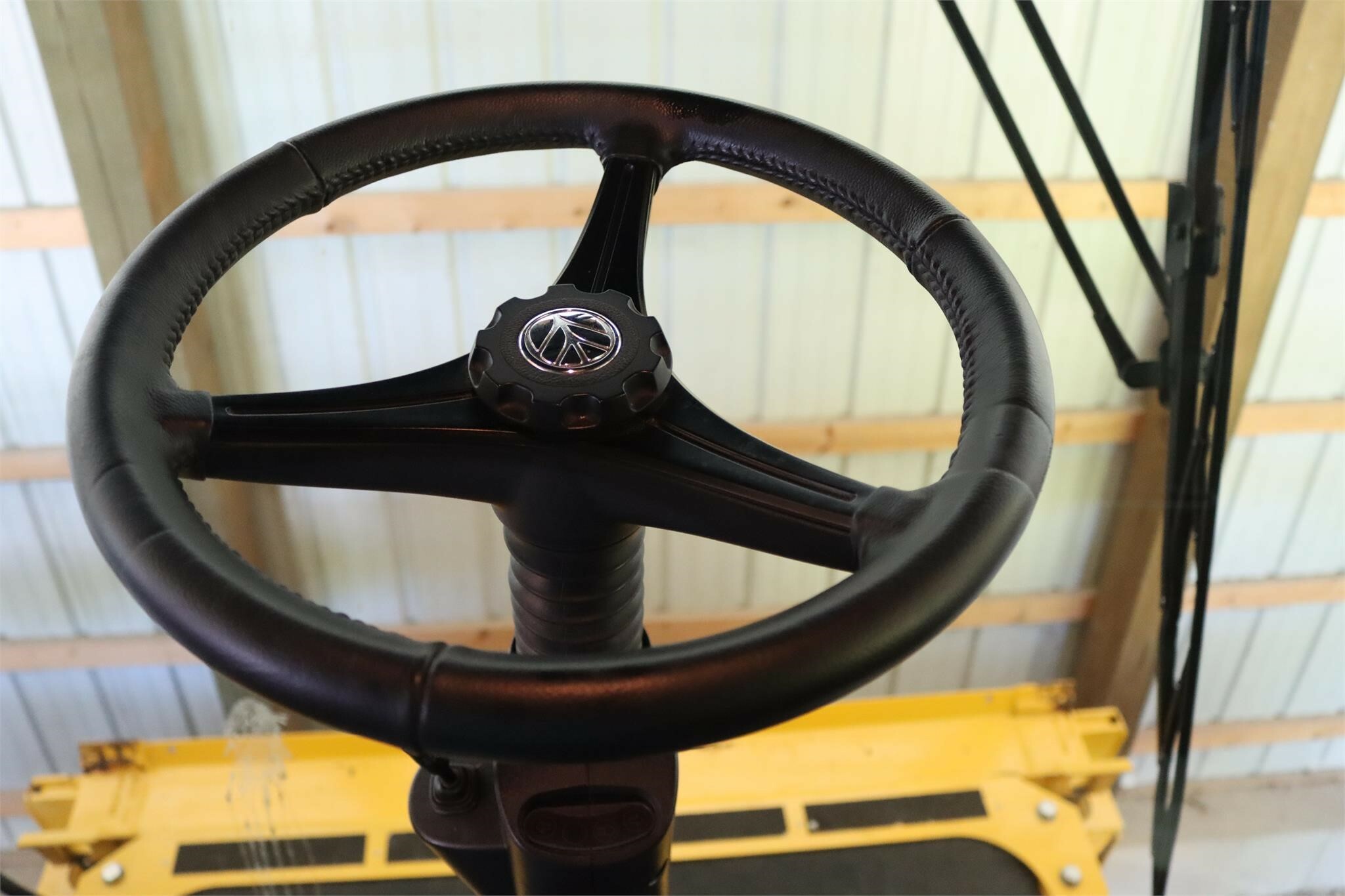 2020 New Holland CR8.90 Combine