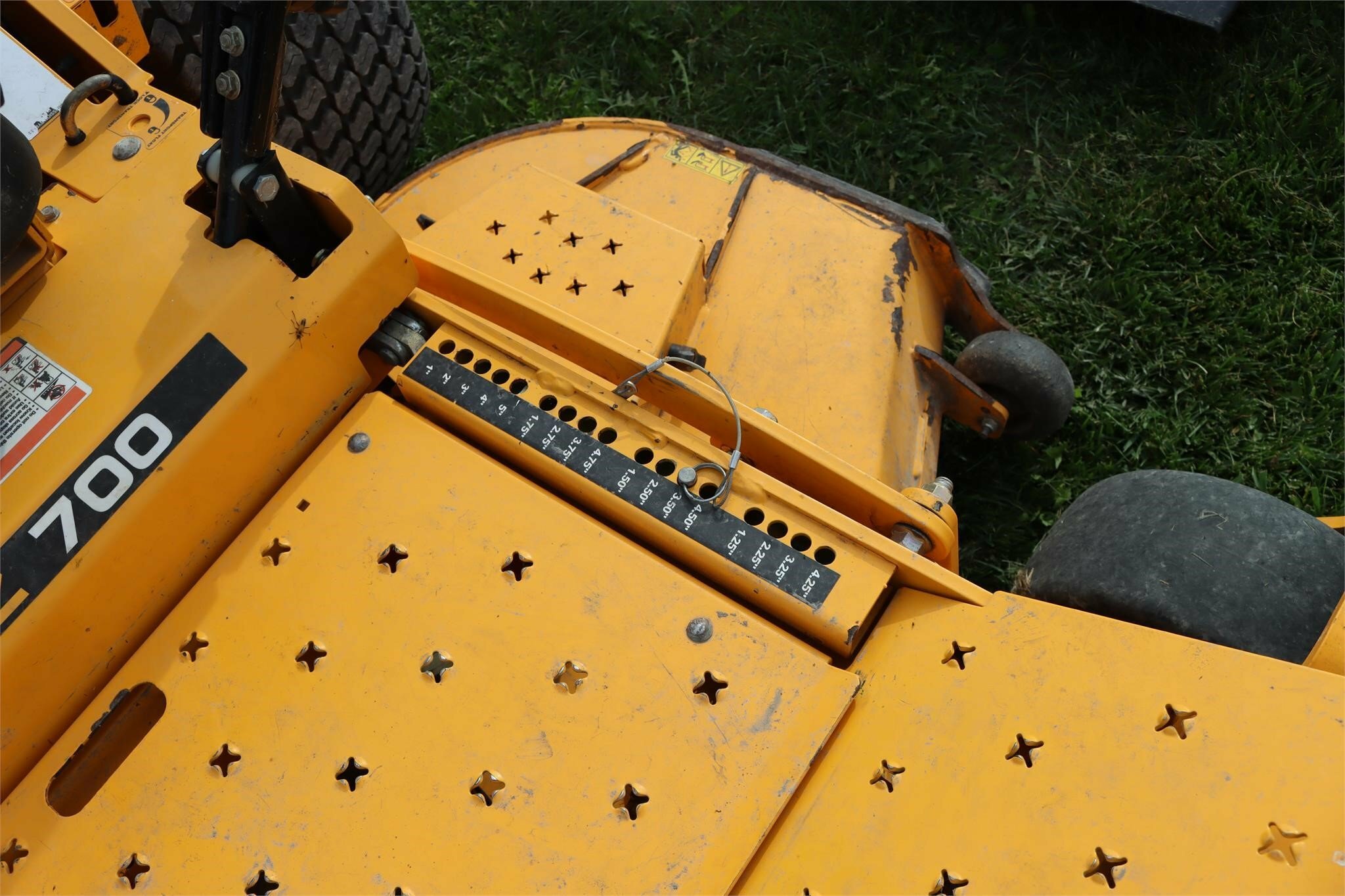 2016 Cub Cadet PRO Z 760L KW Lawn Mower