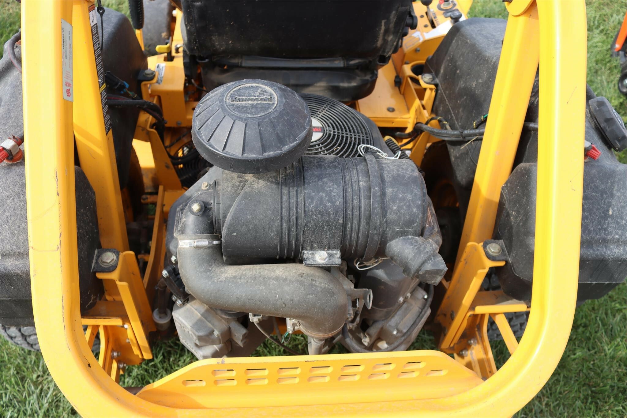 2016 Cub Cadet PRO Z 760L KW Lawn Mower