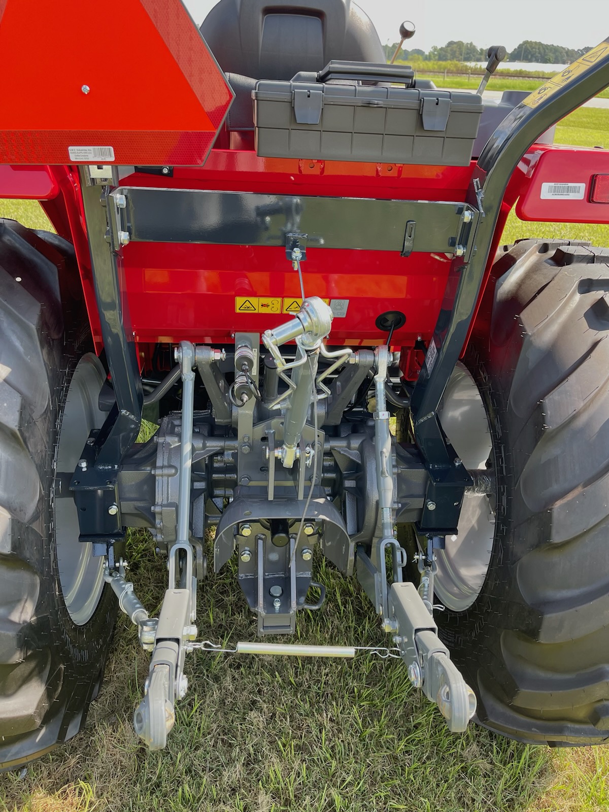 2023 Massey Ferguson 2850E Tractor