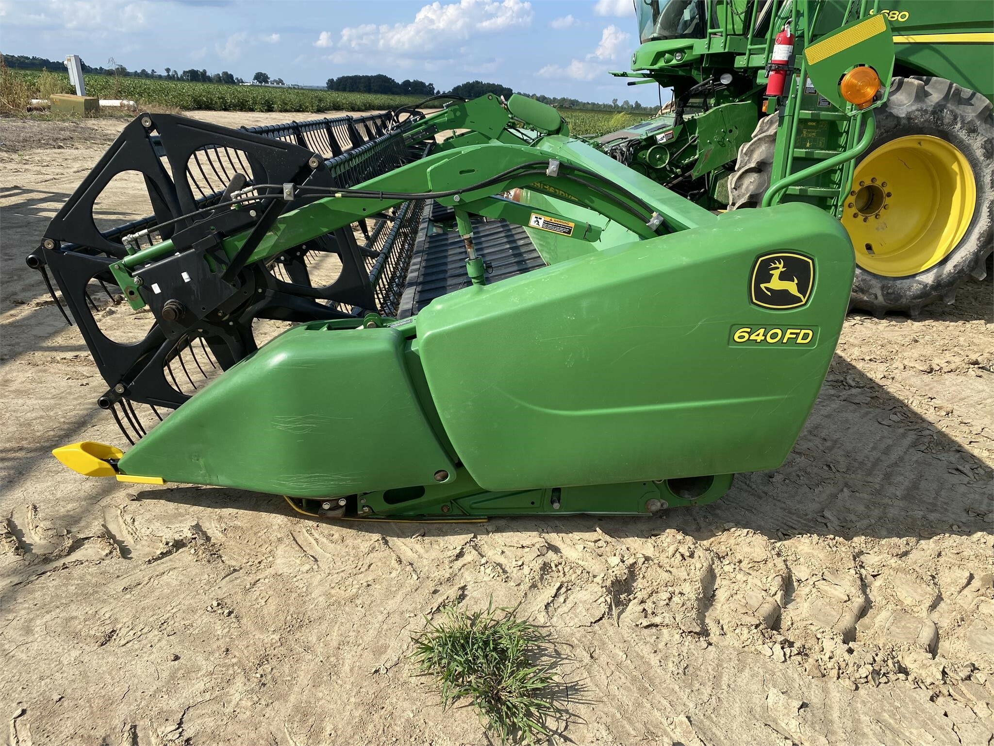 2014 John Deere 640FD Platform
