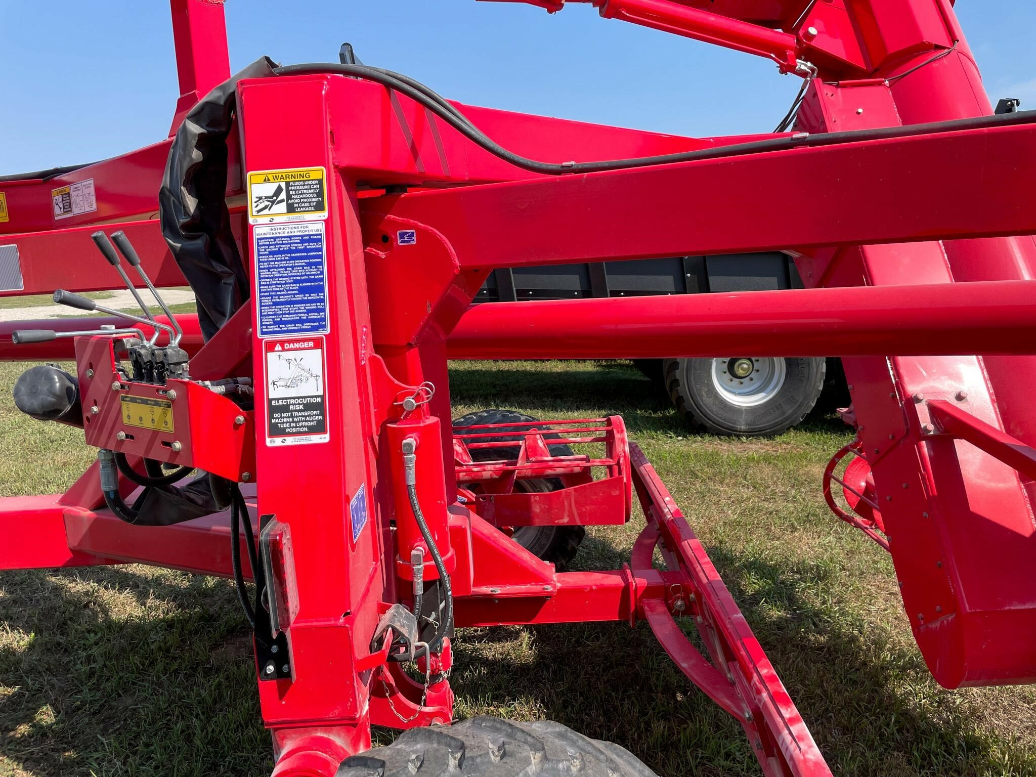 2026 Akron EXG400X Grain Bagger