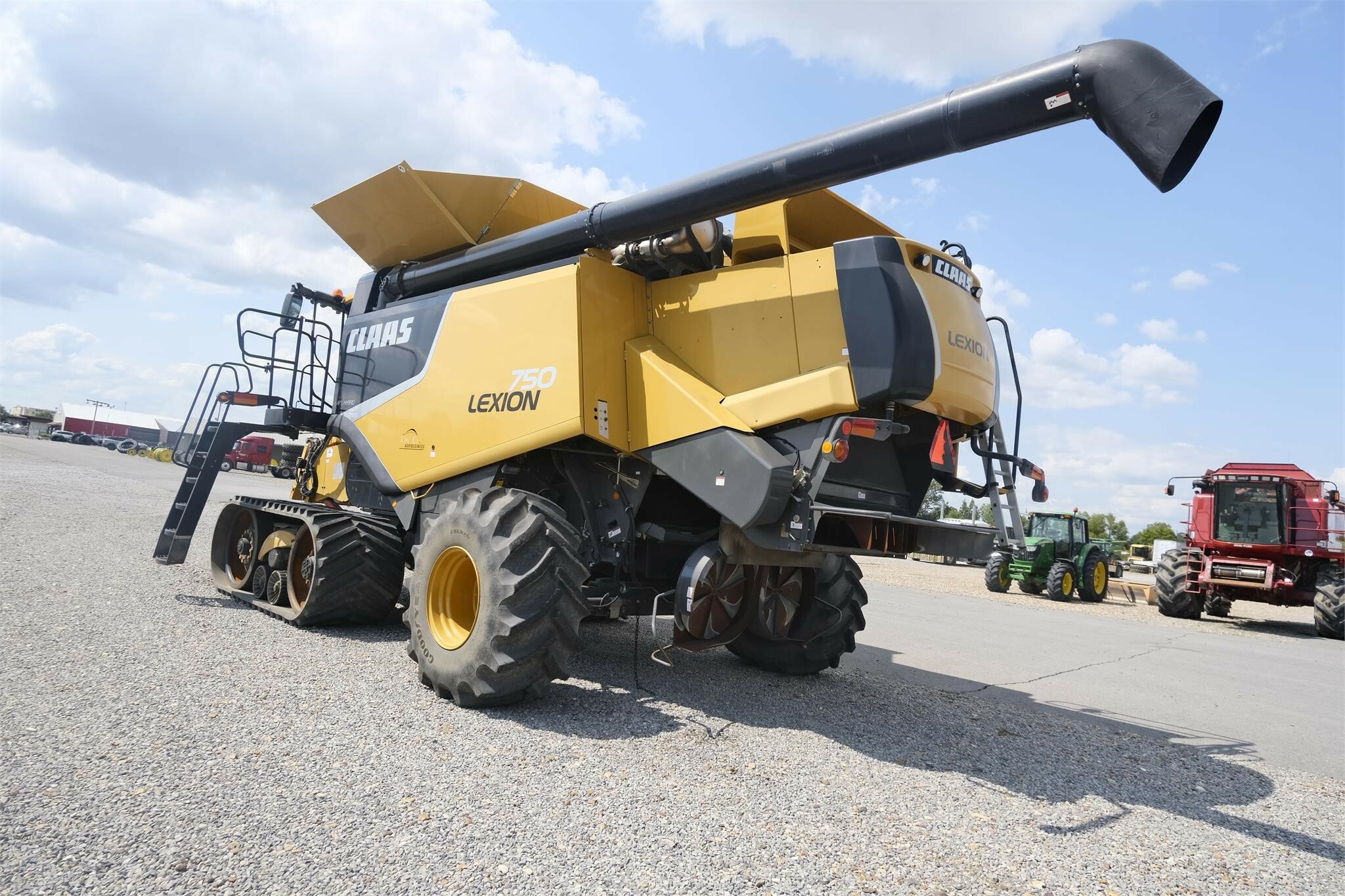 2013 Claas Lexion 750TT Combine