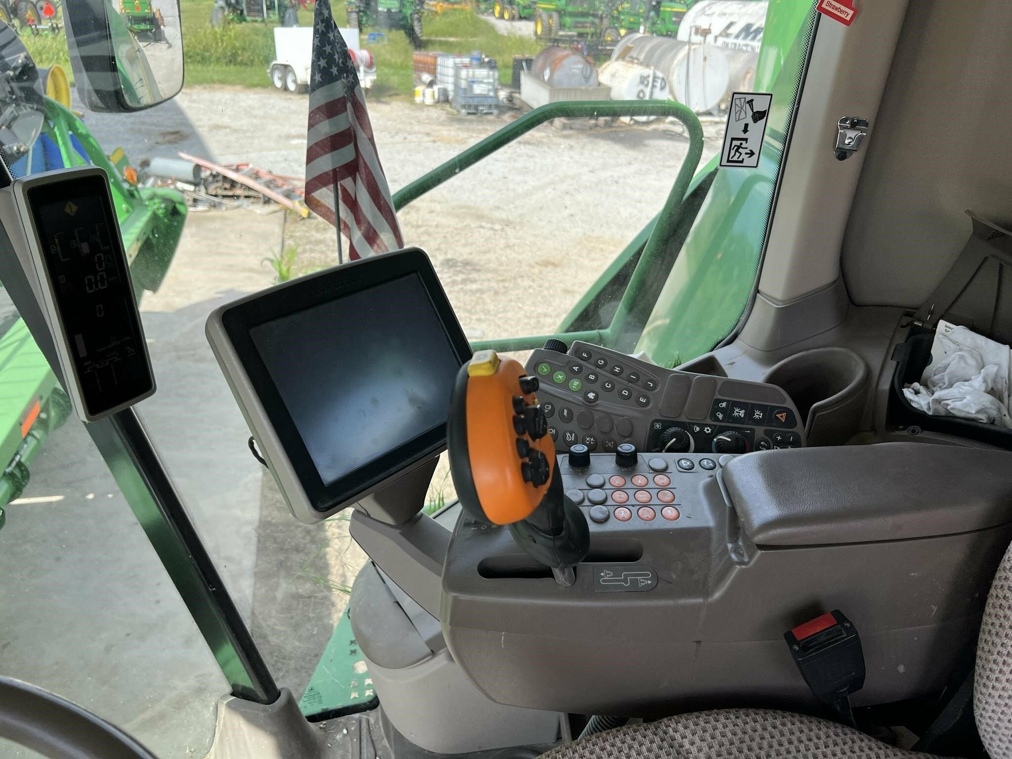 2012 John Deere S690 Combine