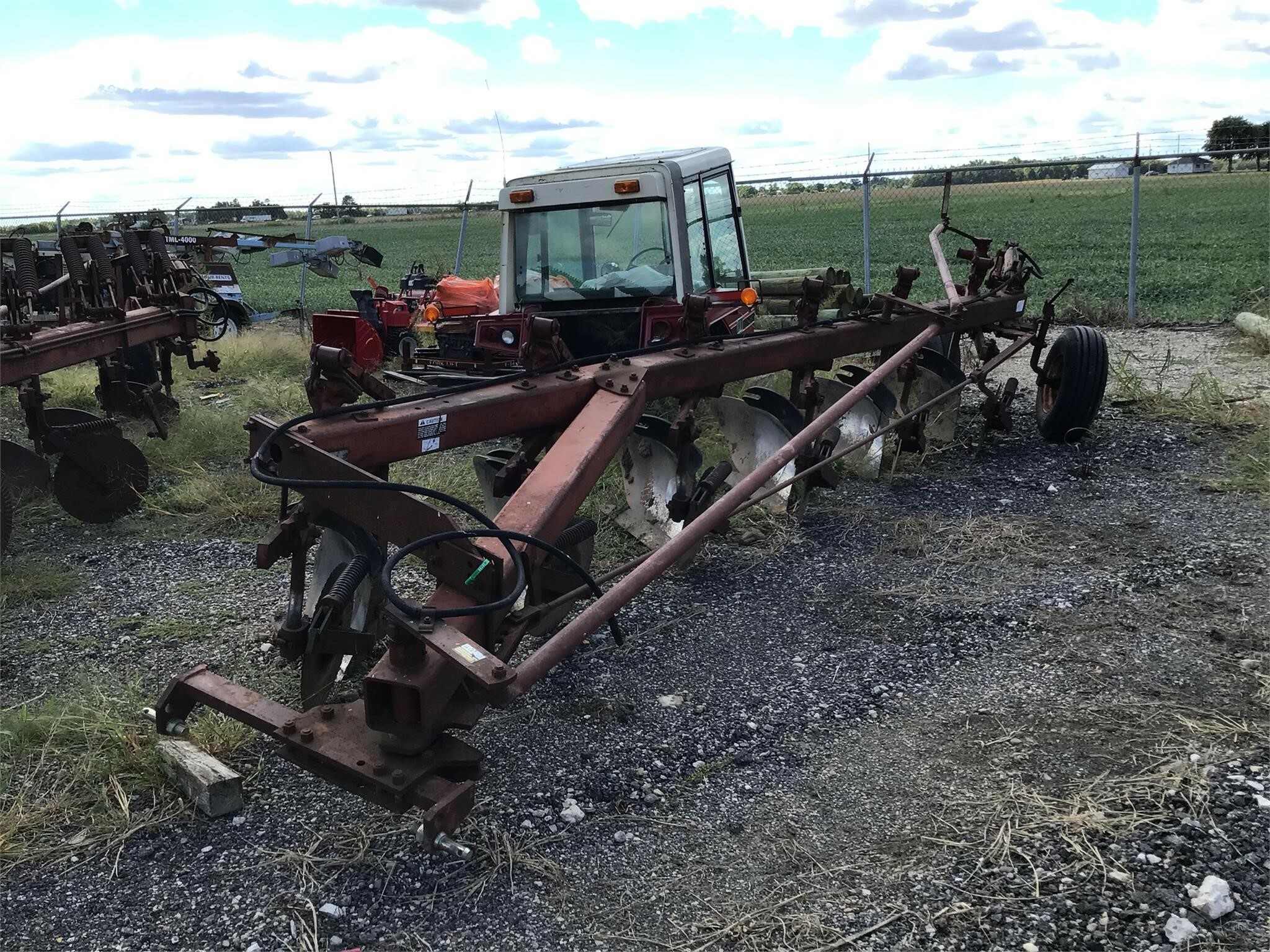  International Harvester 720 Plow