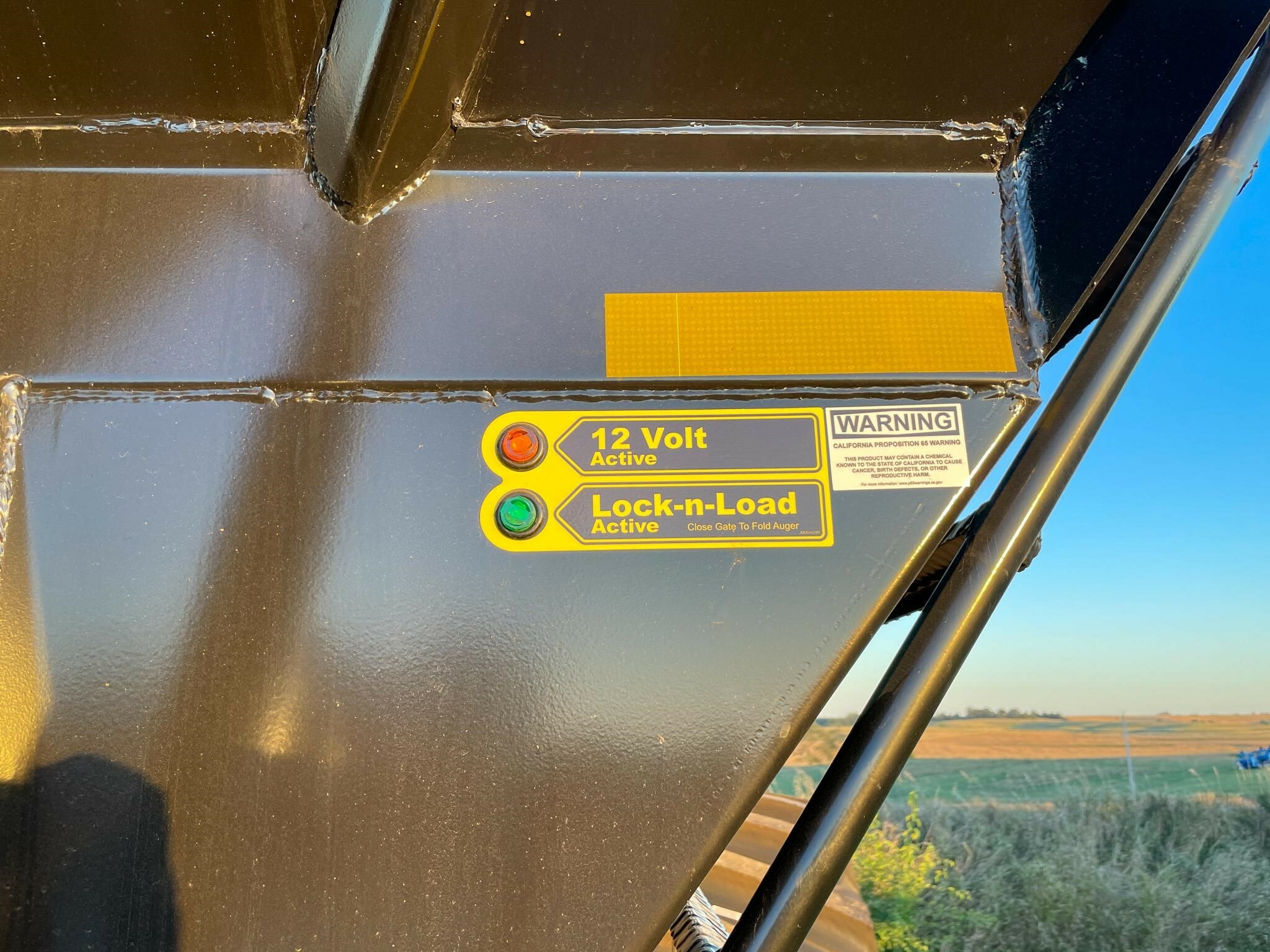 2026 J&M 1112 Grain Cart