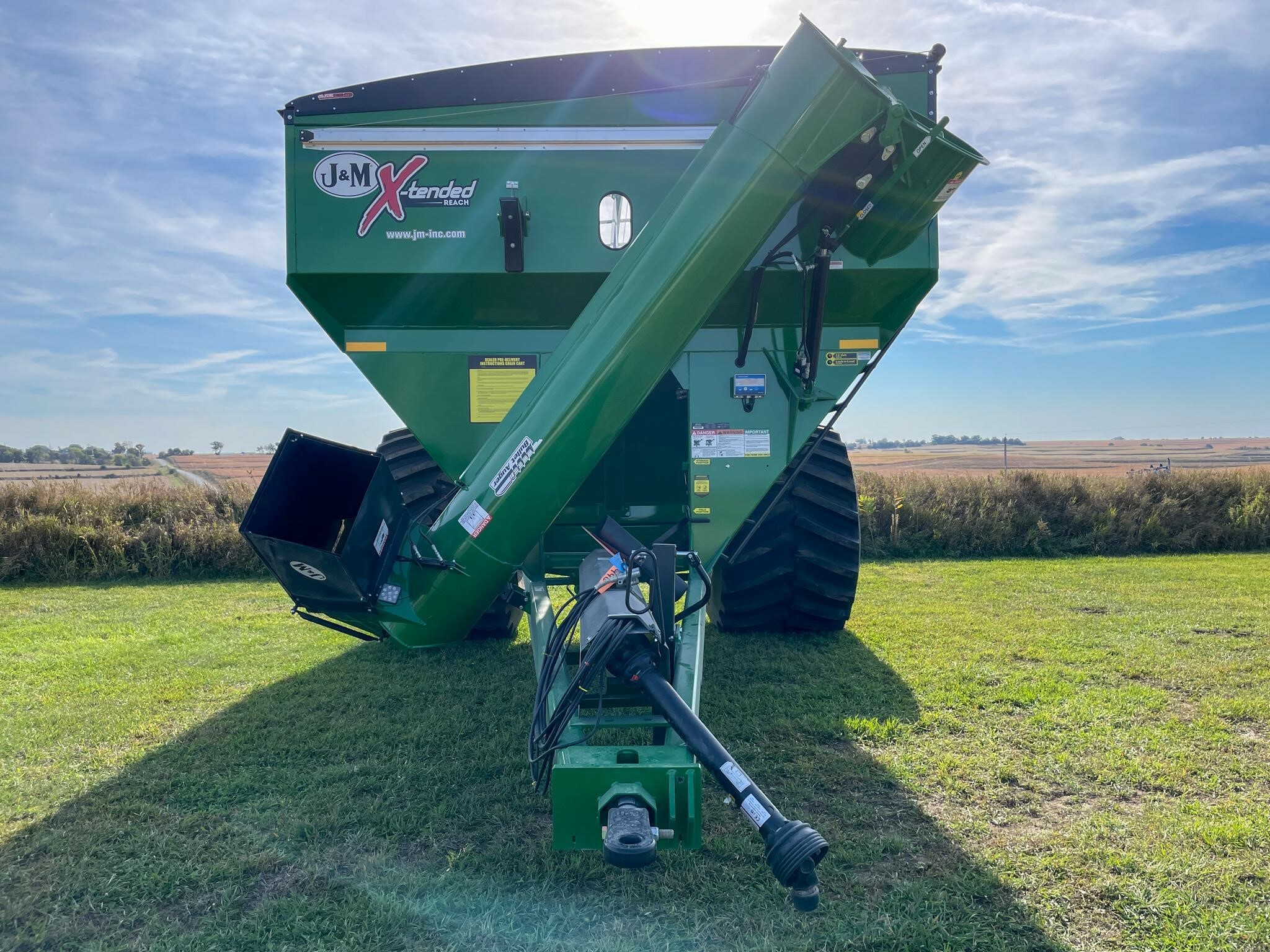 2026 J&M 1312-20S Grain Cart