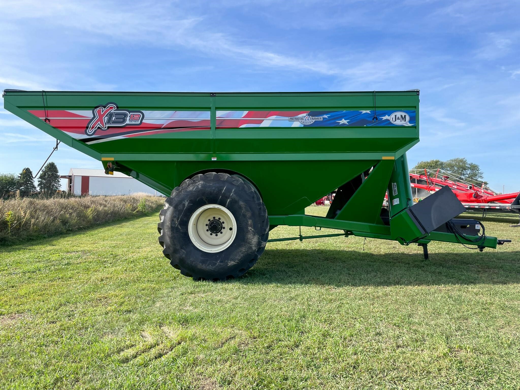 2026 J&M 1312-20S Grain Cart