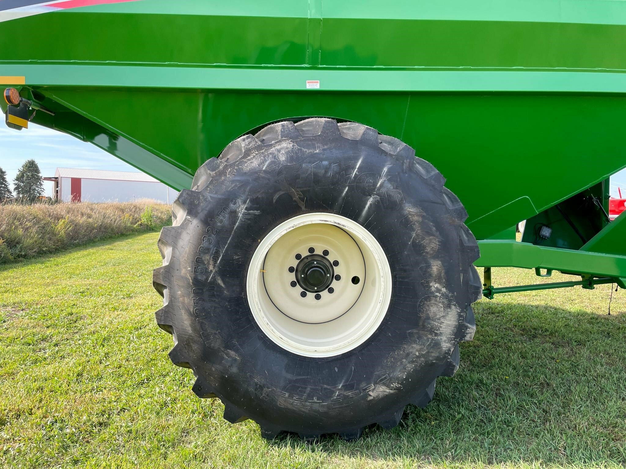 2026 J&M 1312-20S Grain Cart