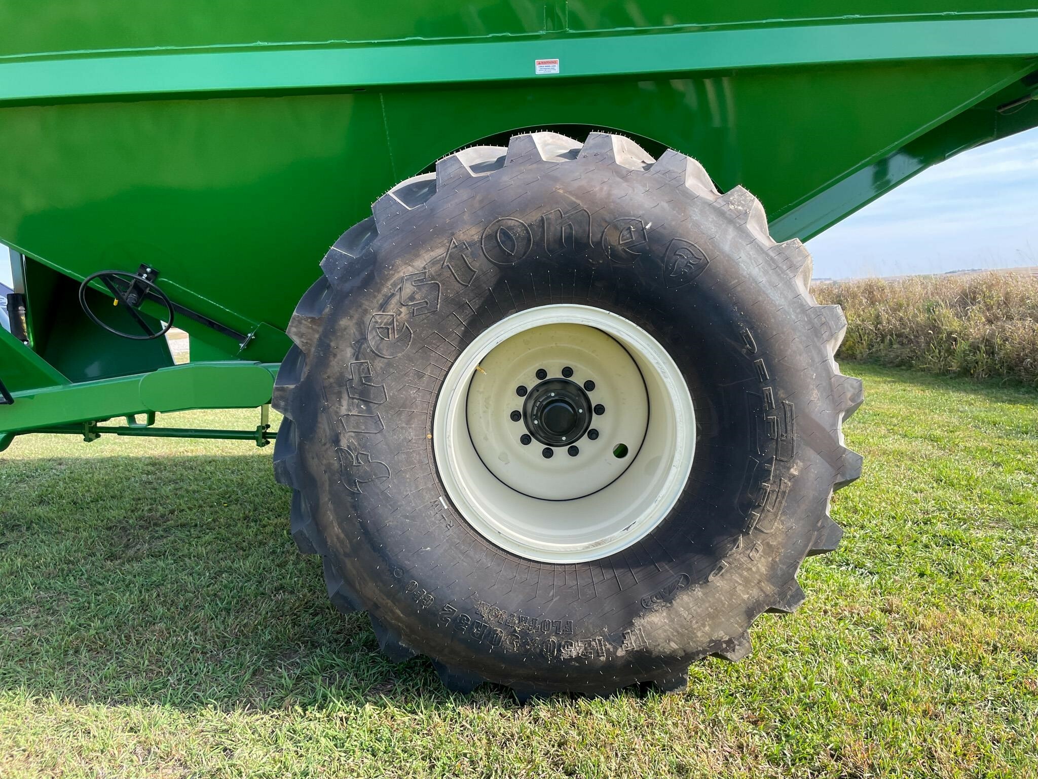 2026 J&M 1312-20S Grain Cart
