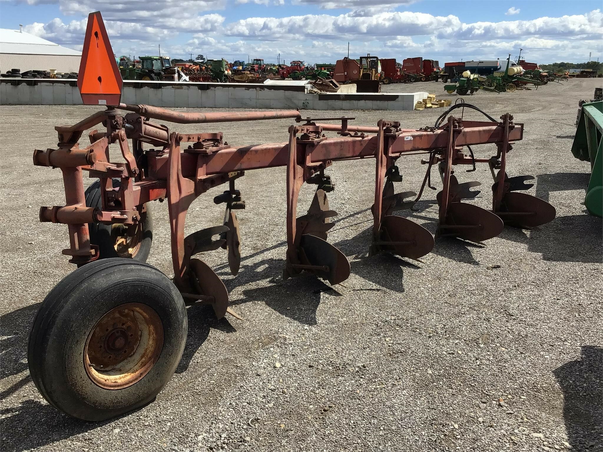  International Harvester 720 Plow