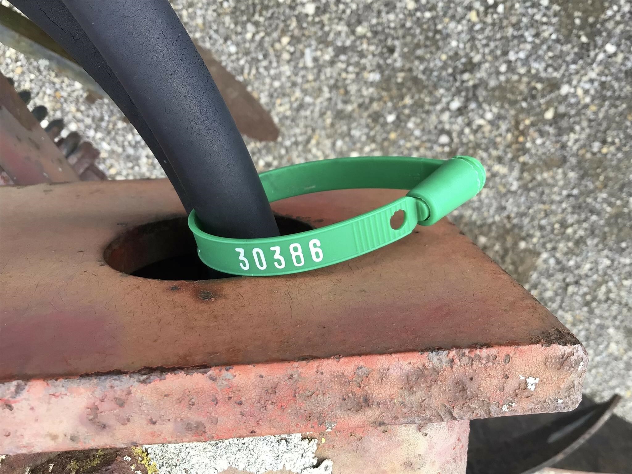  International Harvester 720 Plow