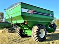 2022 J&M 812-18 Grain Cart