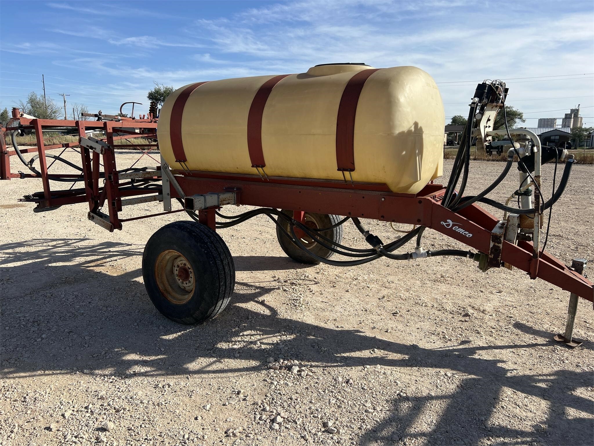 Demco HCS500 PullType Sprayer Call Machinery Pete