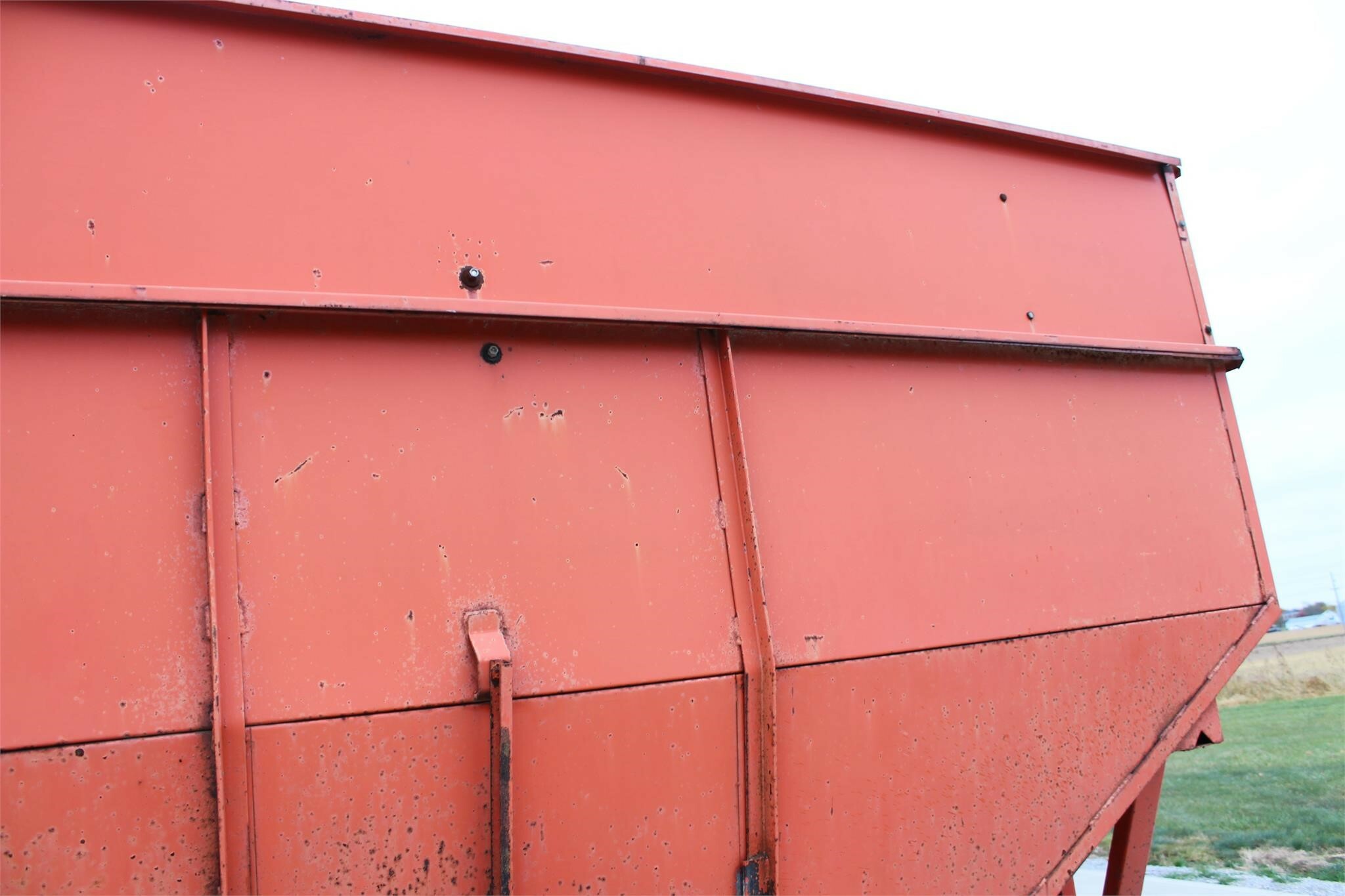 Killbros 385 Gravity Wagon 2,750 Machinery Pete