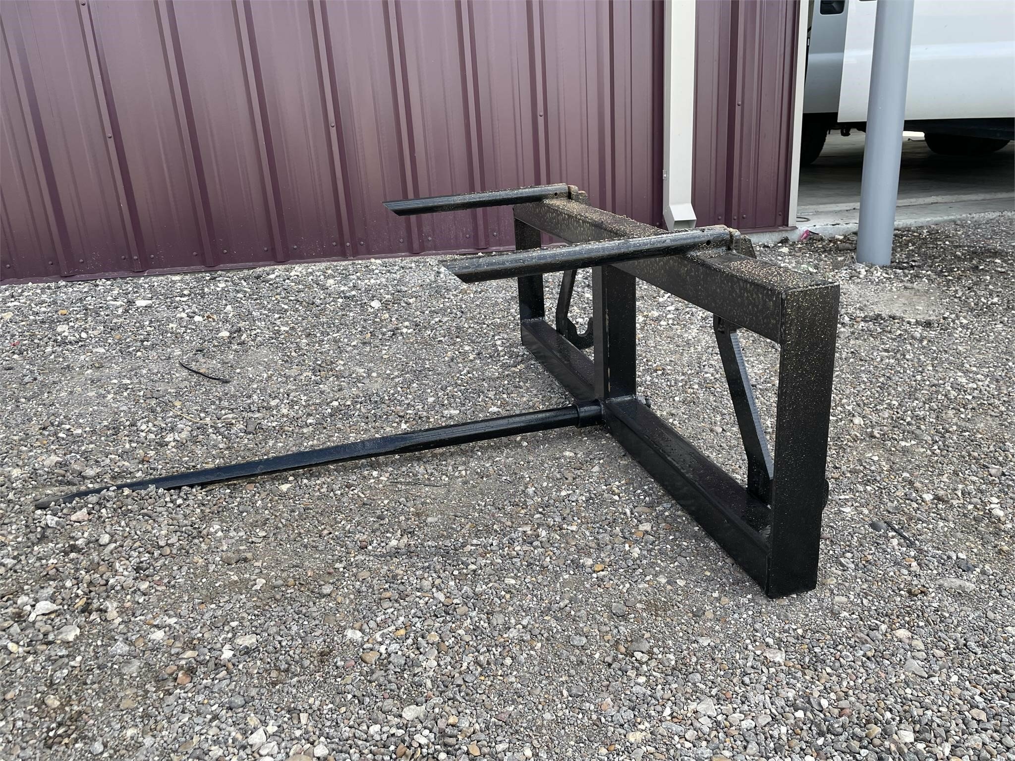 2022 Armstrong Ag RB2500 Loader and Skid Steer Attachment 575