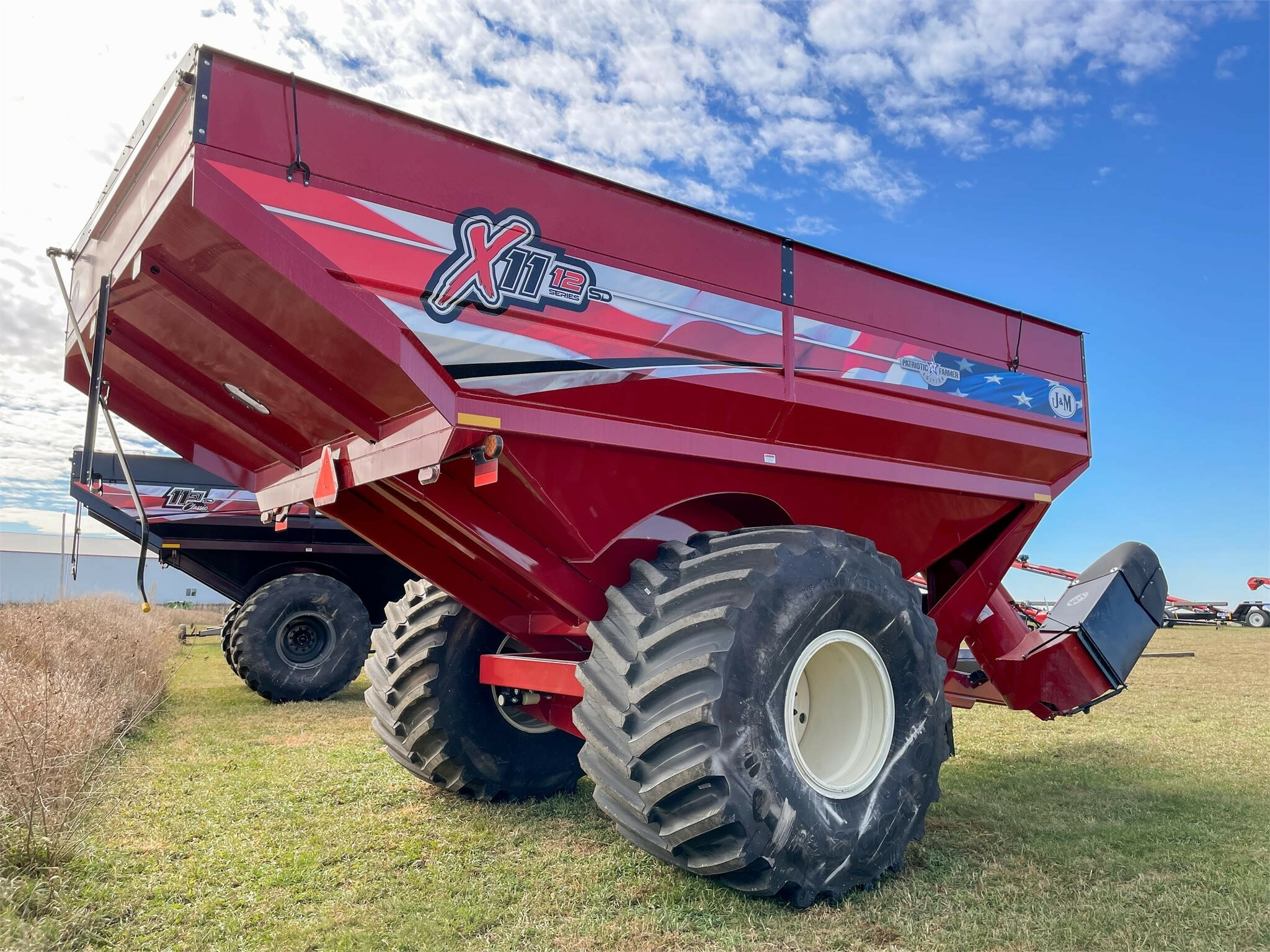 2026 J&M 1112 Grain Cart