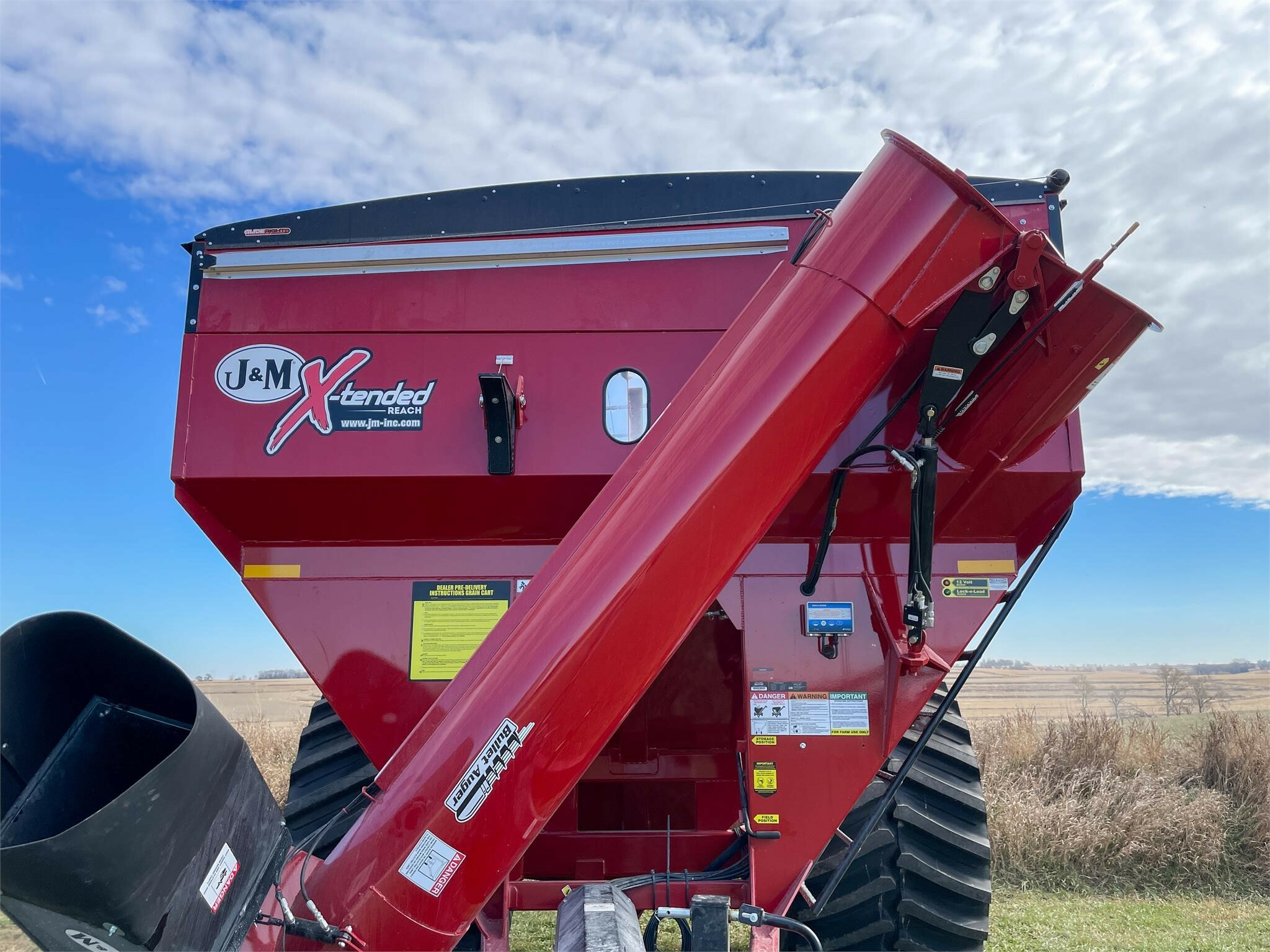 2026 J&M 1112 Grain Cart