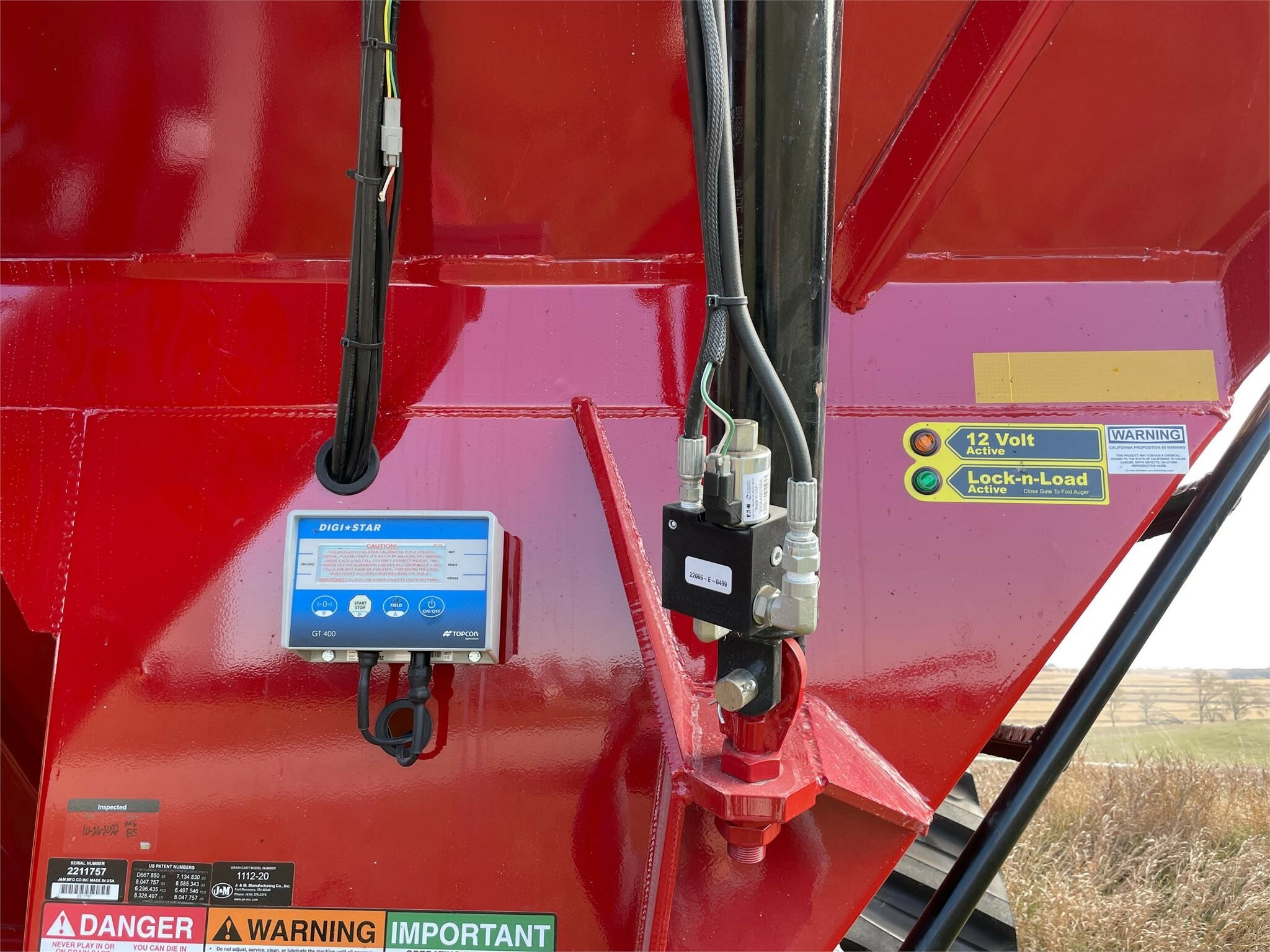 2026 J&M 1112 Grain Cart