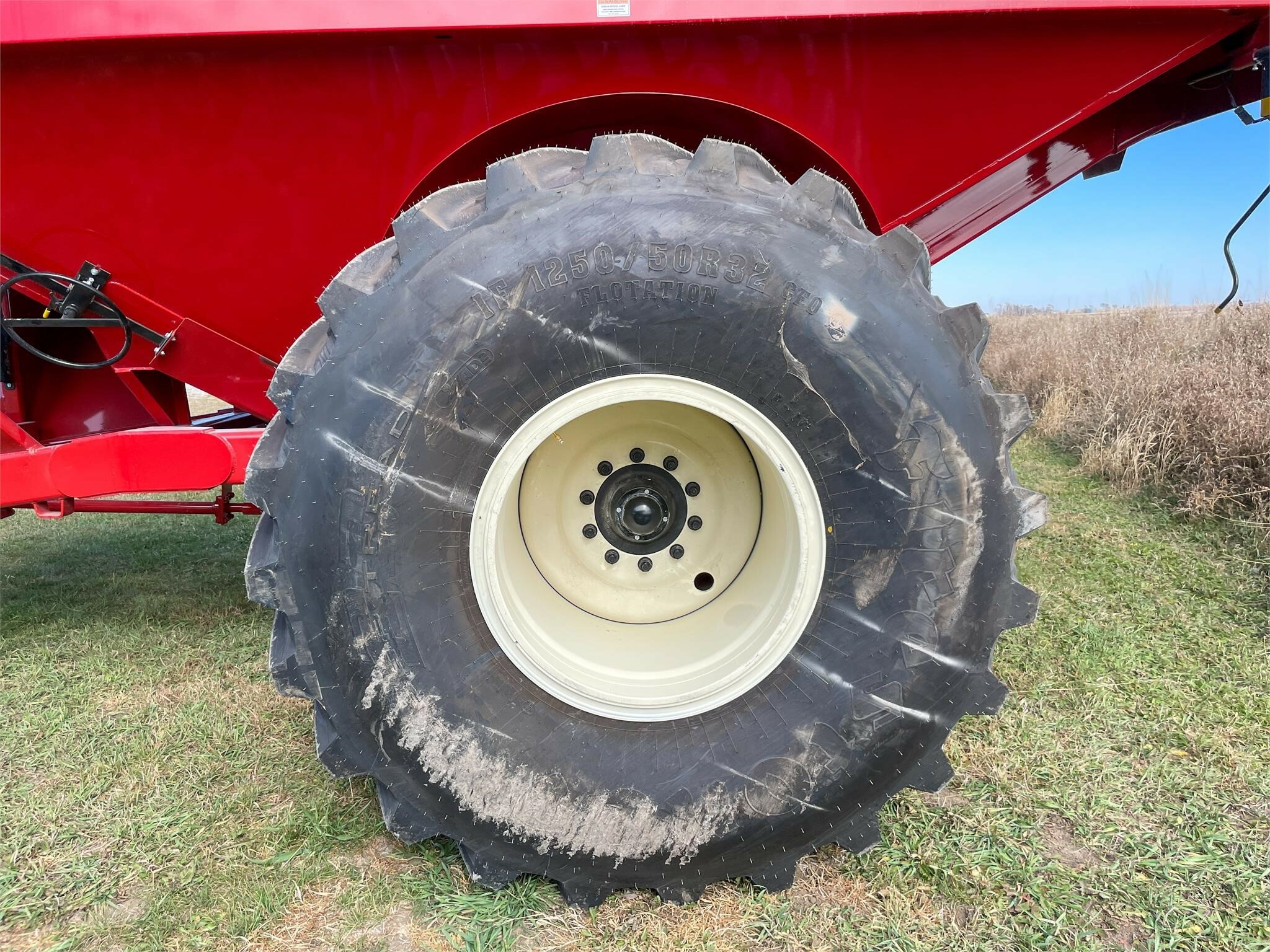2026 J&M 1112 Grain Cart