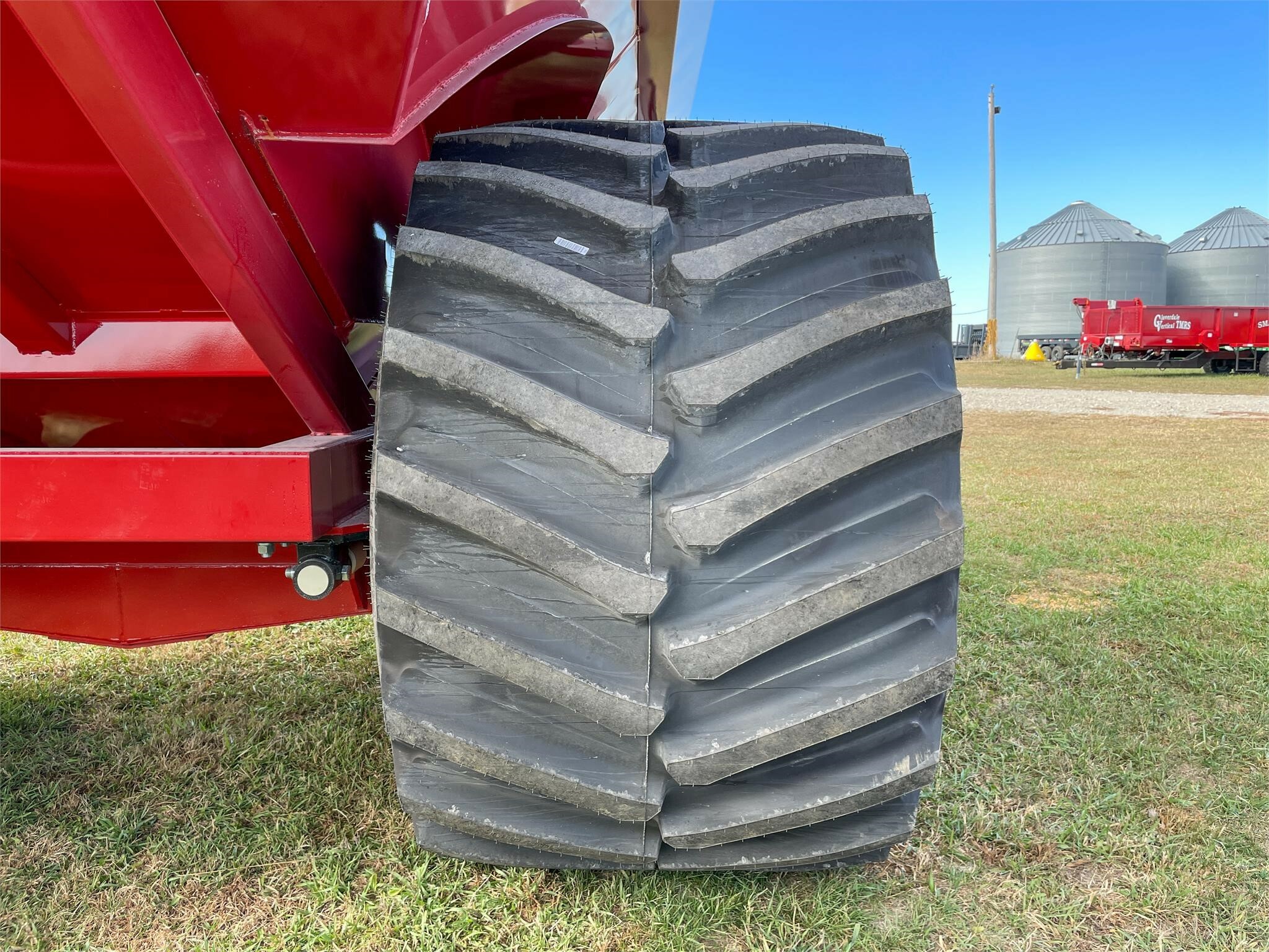 2026 J&M 1112 Grain Cart