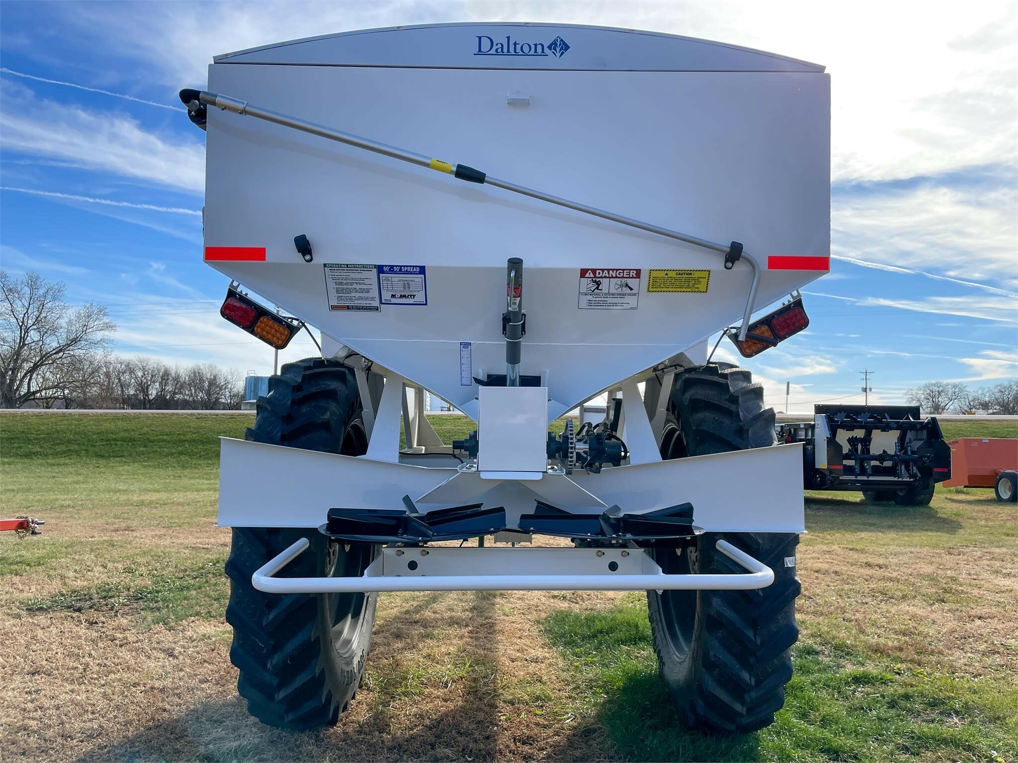 2026 Dalton Ag Products Mobility 800 Pull-Type Fertilizer Spreader