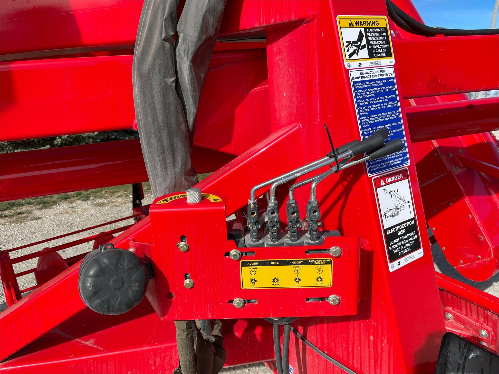 2026 Akron EXG300X Grain Bag Unloader