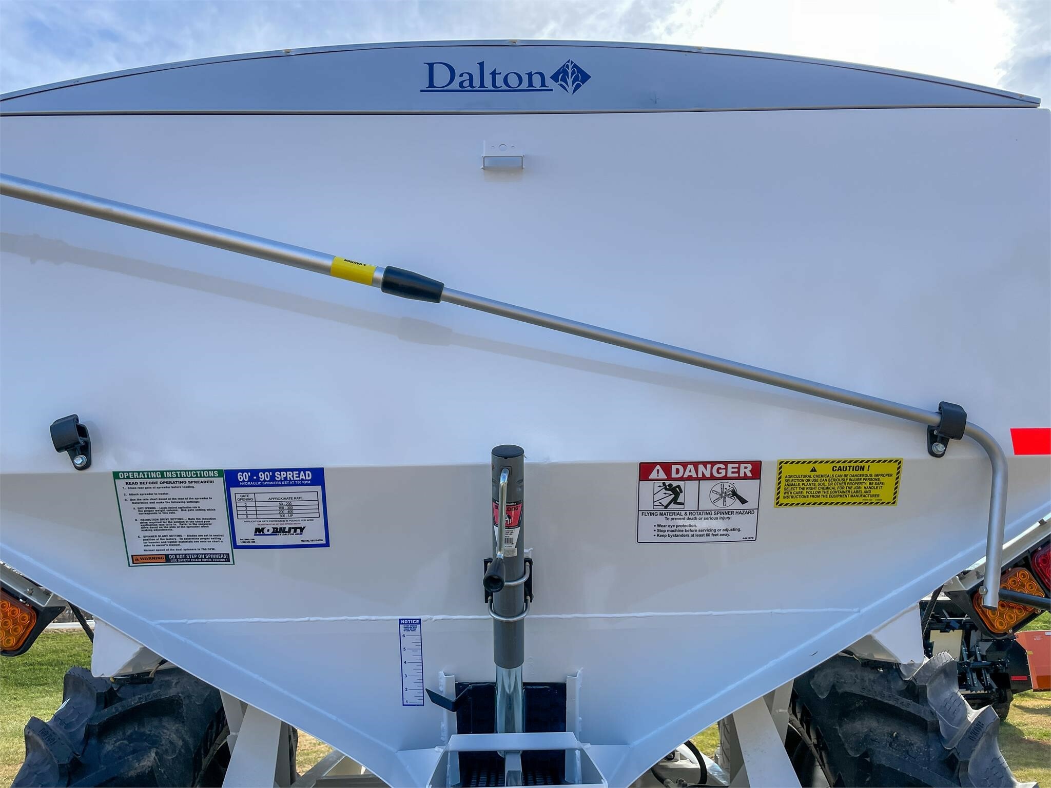 2026 Dalton Ag Products Mobility 800 Pull-Type Fertilizer Spreader