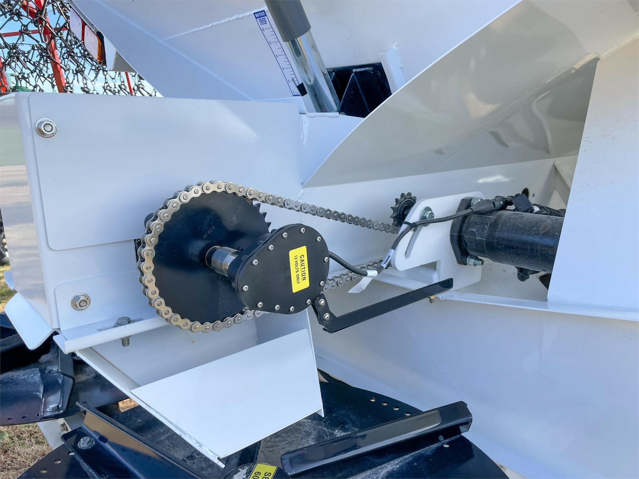 2026 Dalton Ag Products Mobility 800 Pull-Type Fertilizer Spreader