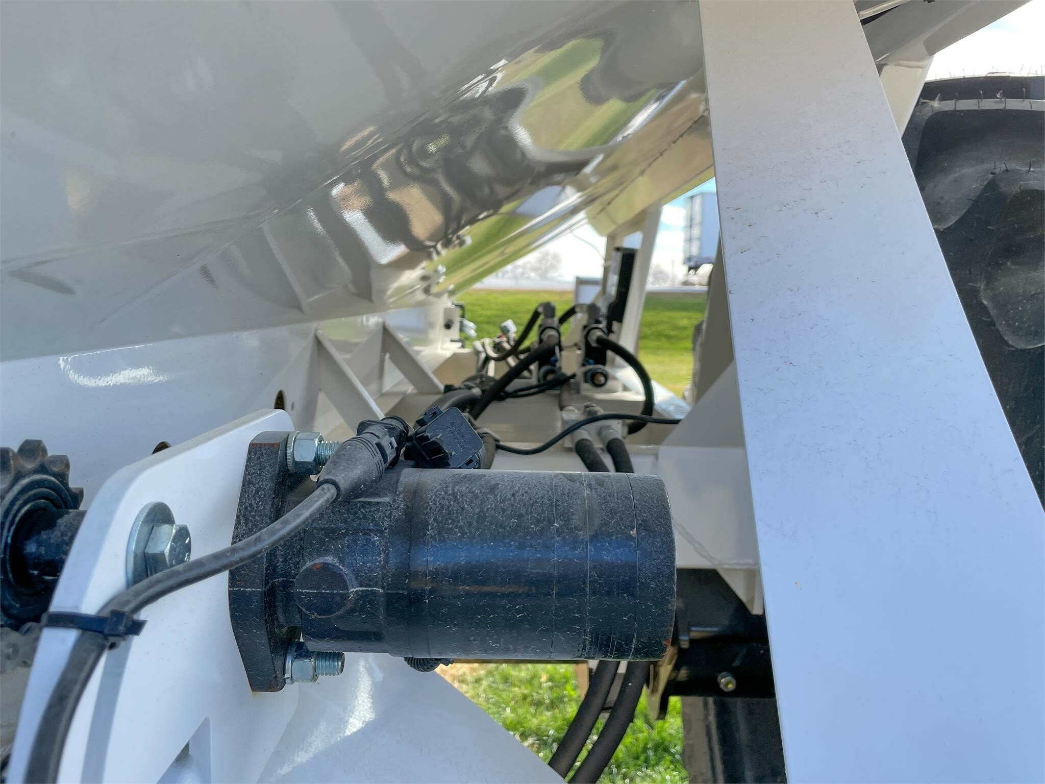 2026 Dalton Ag Products Mobility 800 Pull-Type Fertilizer Spreader