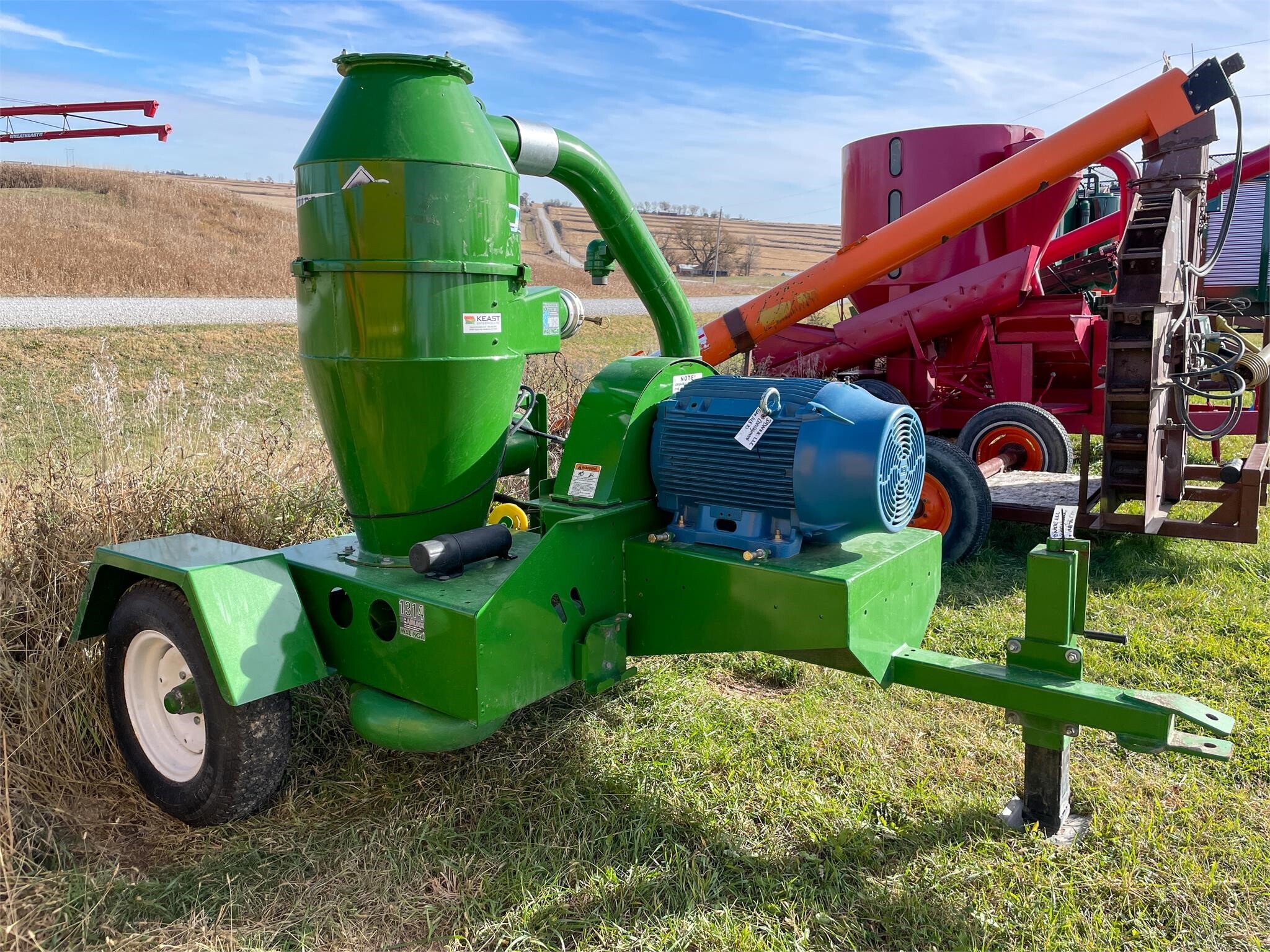 2019 Walinga AGRI-VAC 5614DLX Grain Vac