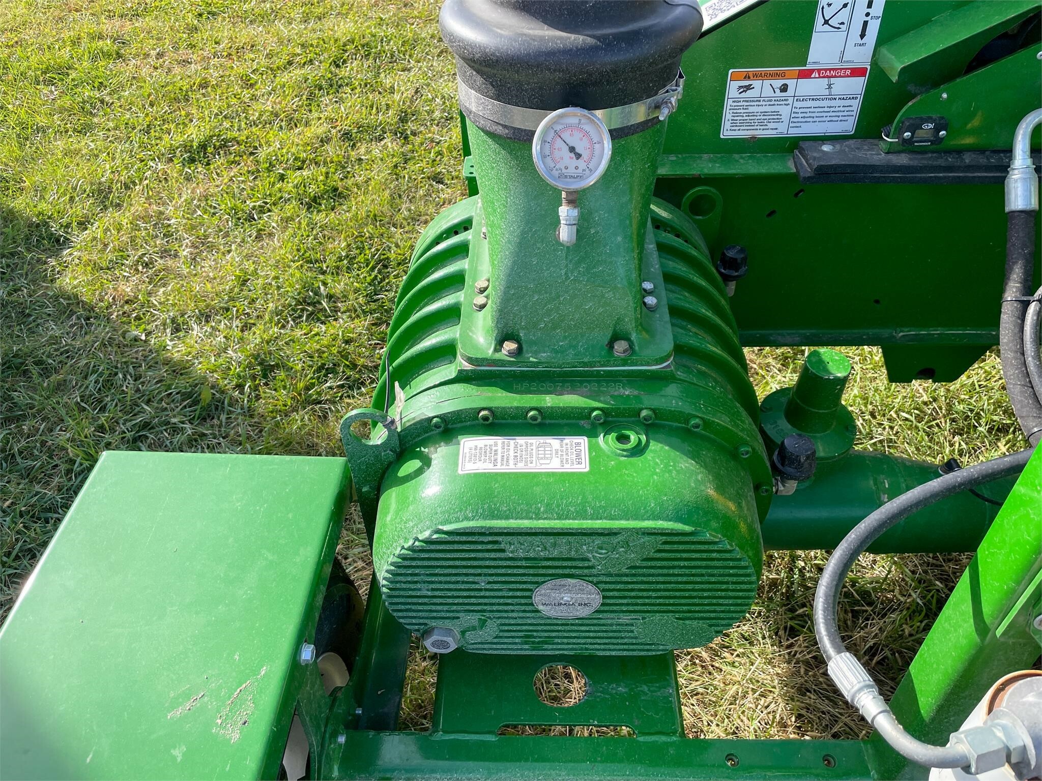 2019 Walinga AGRI-VAC 5614DLX Grain Vac
