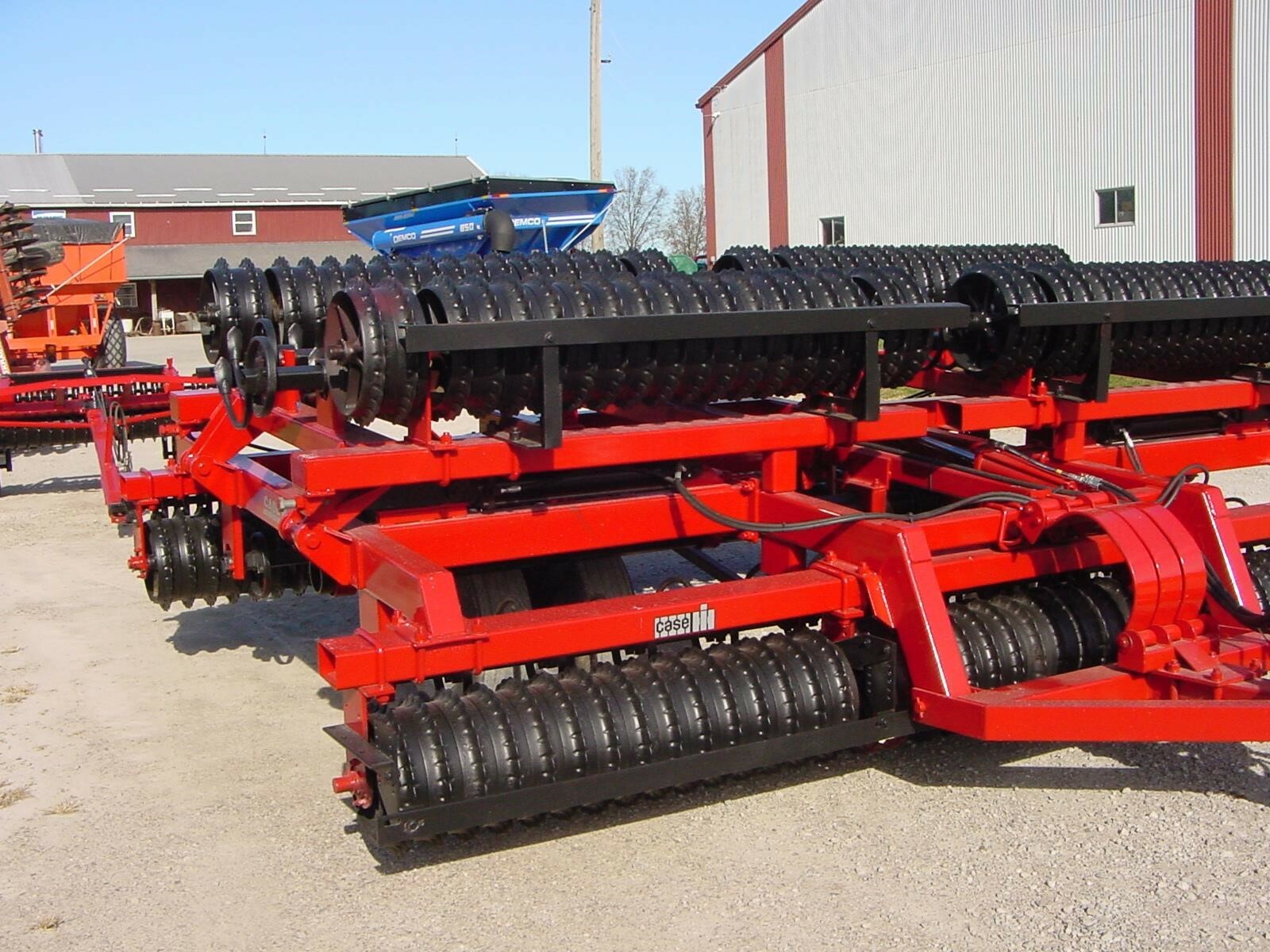Case IH 415 Mulchers / Cultipacker 32,000 Machinery Pete