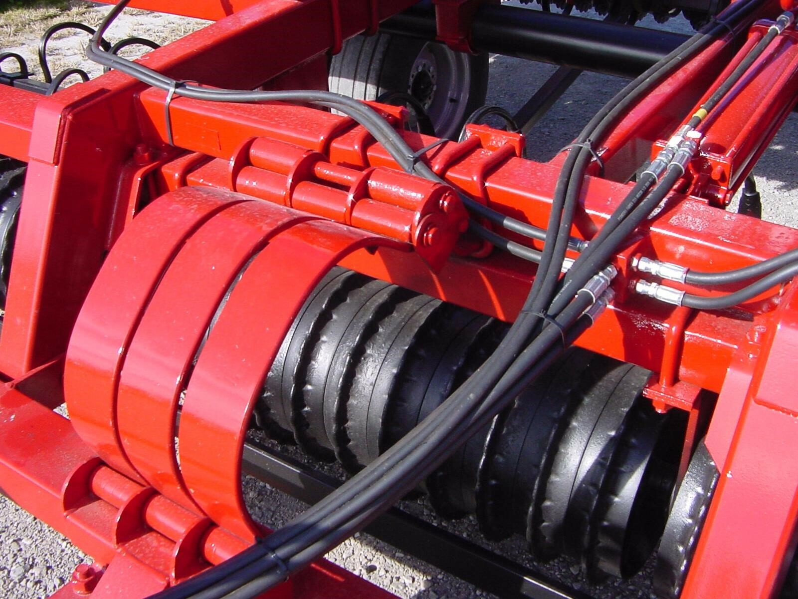 Case IH 415 Mulchers / Cultipacker 32,000 Machinery Pete