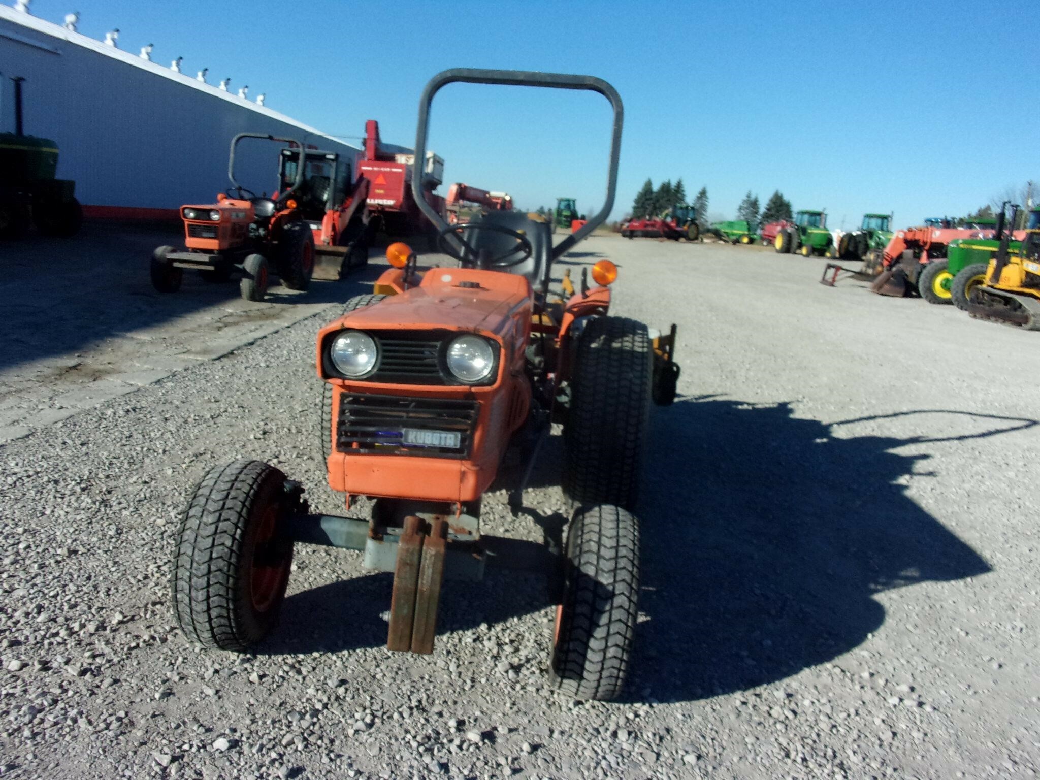 1985 Kubota L235 Tractor 4,500 Machinery Pete