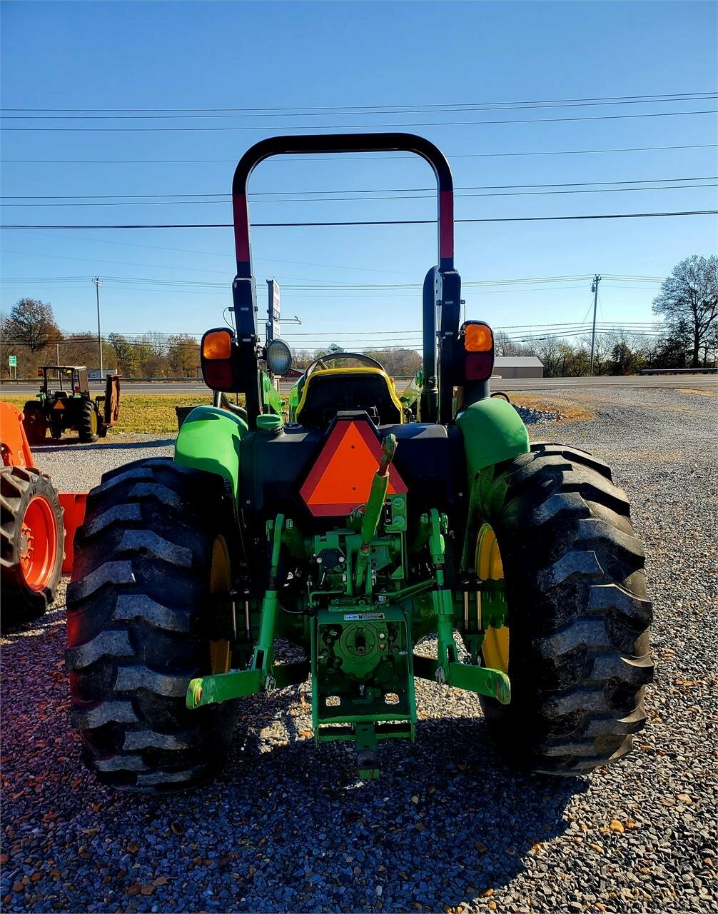 John Deere 5055e Tractor 33,250 Machinery Pete