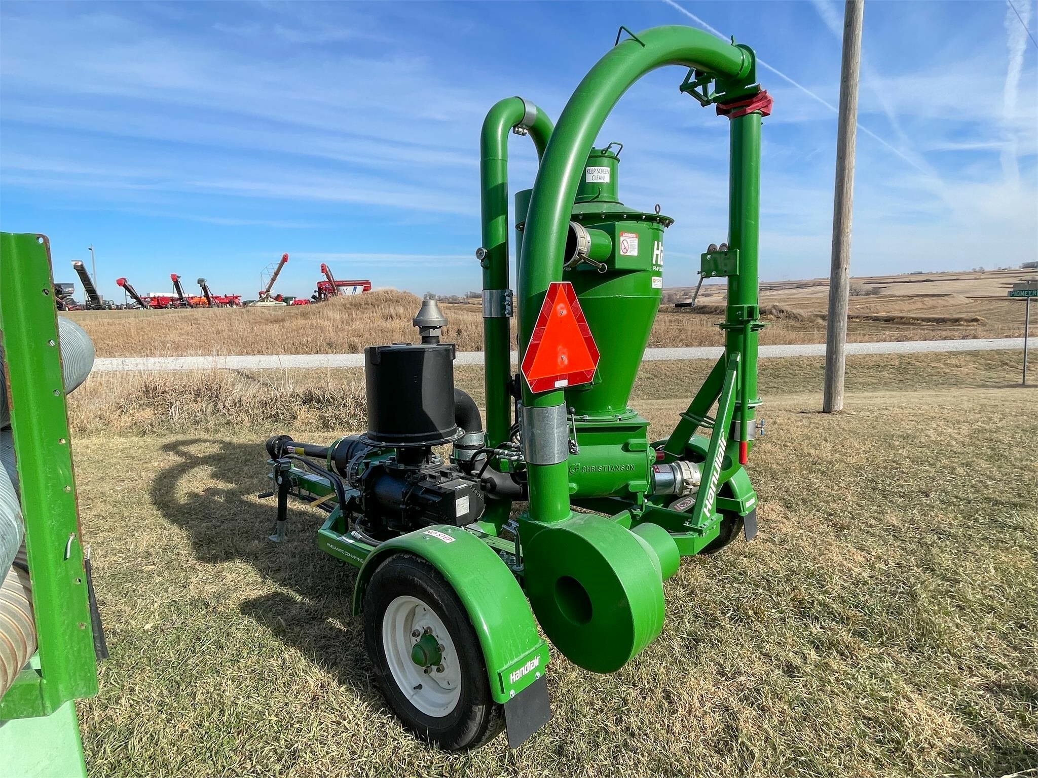 2026 Handlair 566 Grain Vac
