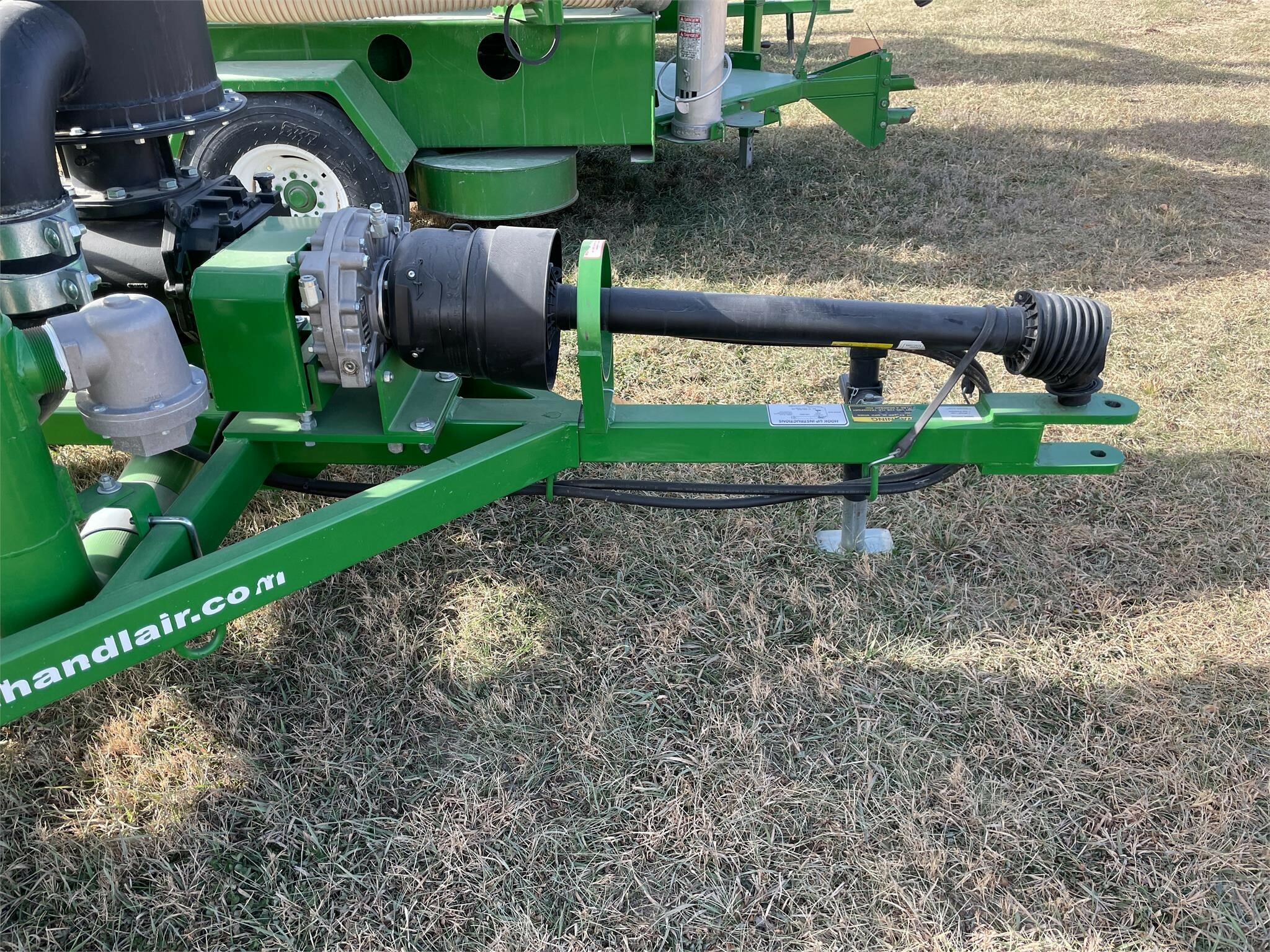 2026 Handlair 566 Grain Vac
